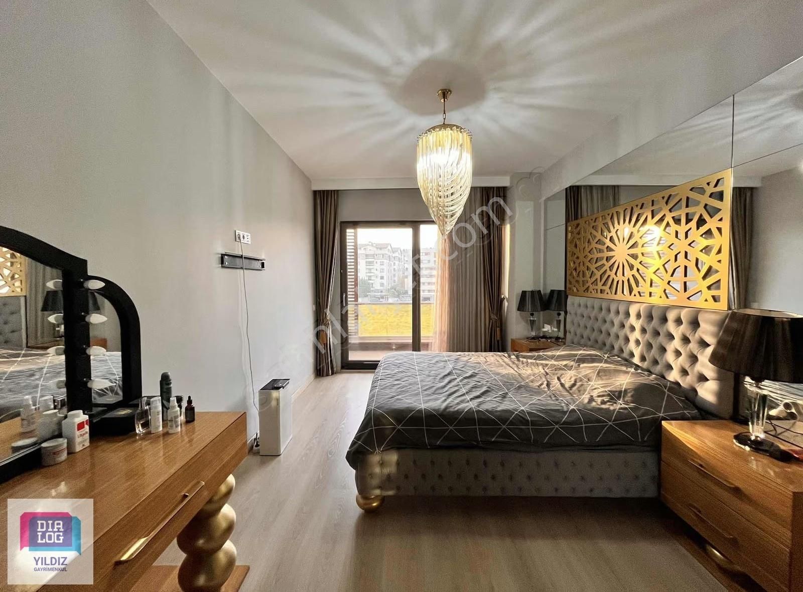 Dialog Yıldız / Balat'ın Kalbinde Cadde Üstü 2+1 Satılık Daire - Görsel 18