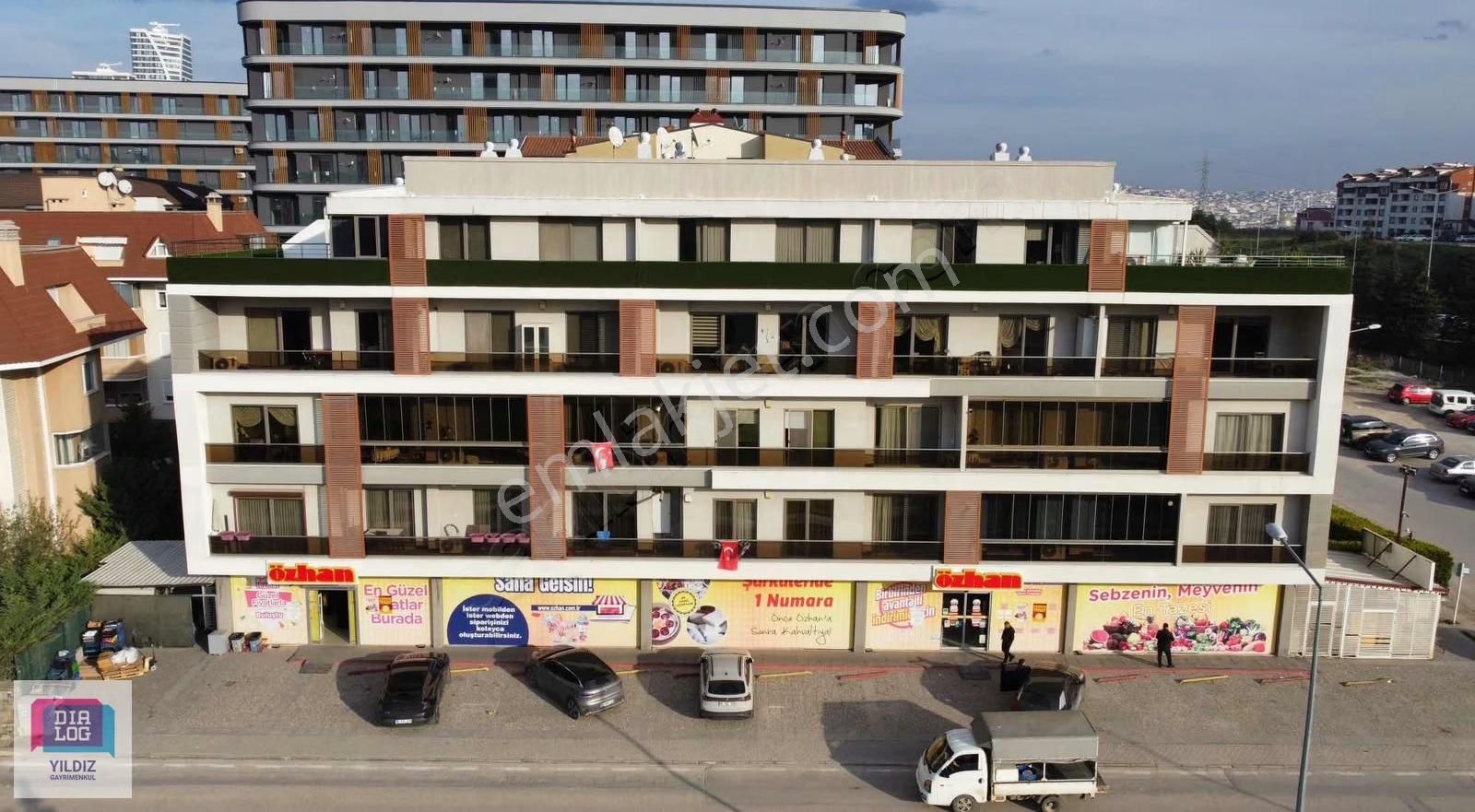 Dialog Yıldız / Balat'ın Kalbinde Cadde Üstü 2+1 Satılık Daire - Görsel 6
