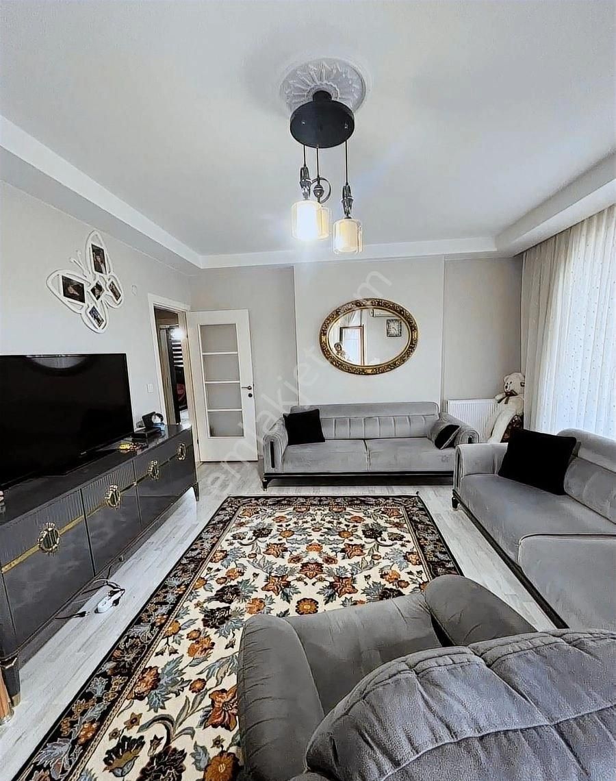 Kirazlıderede Kapalı Otoparklı Satılık 2+1 Ful Krediye Uygun - Görsel 19