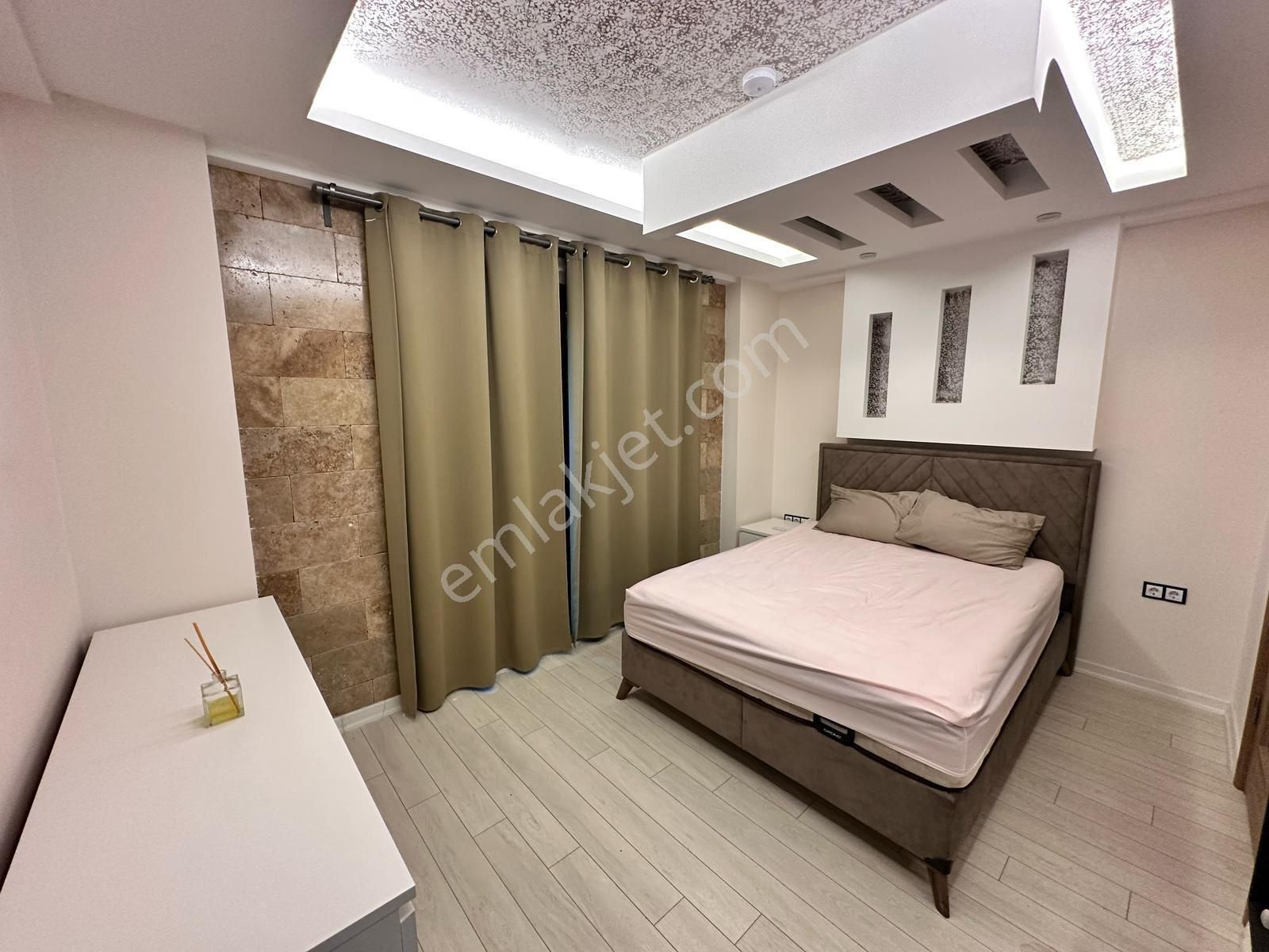 Merkezde Lüks Yaşam! Kuşadası 3+1 Özel Havuzlu, Doğalgazlı, Eşyalı Villa - Görsel 18