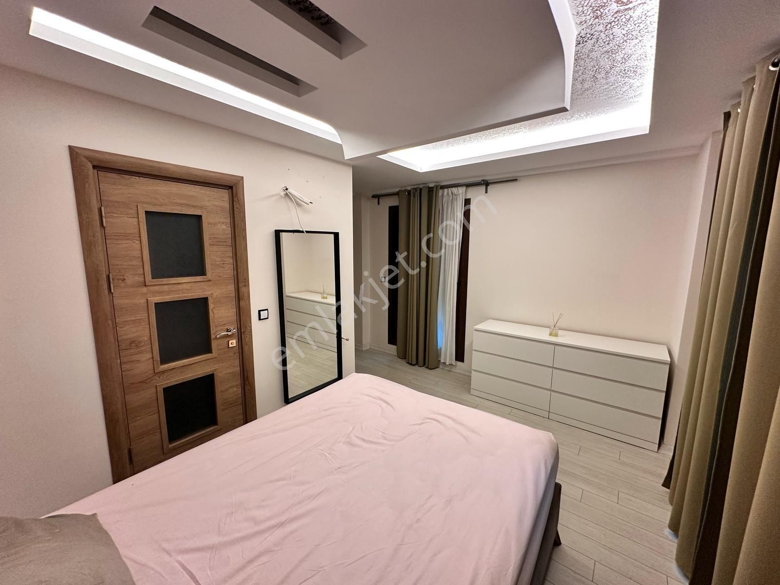 Merkezde Lüks Yaşam! Kuşadası 3+1 Özel Havuzlu, Doğalgazlı, Eşyalı Villa - Görsel 11