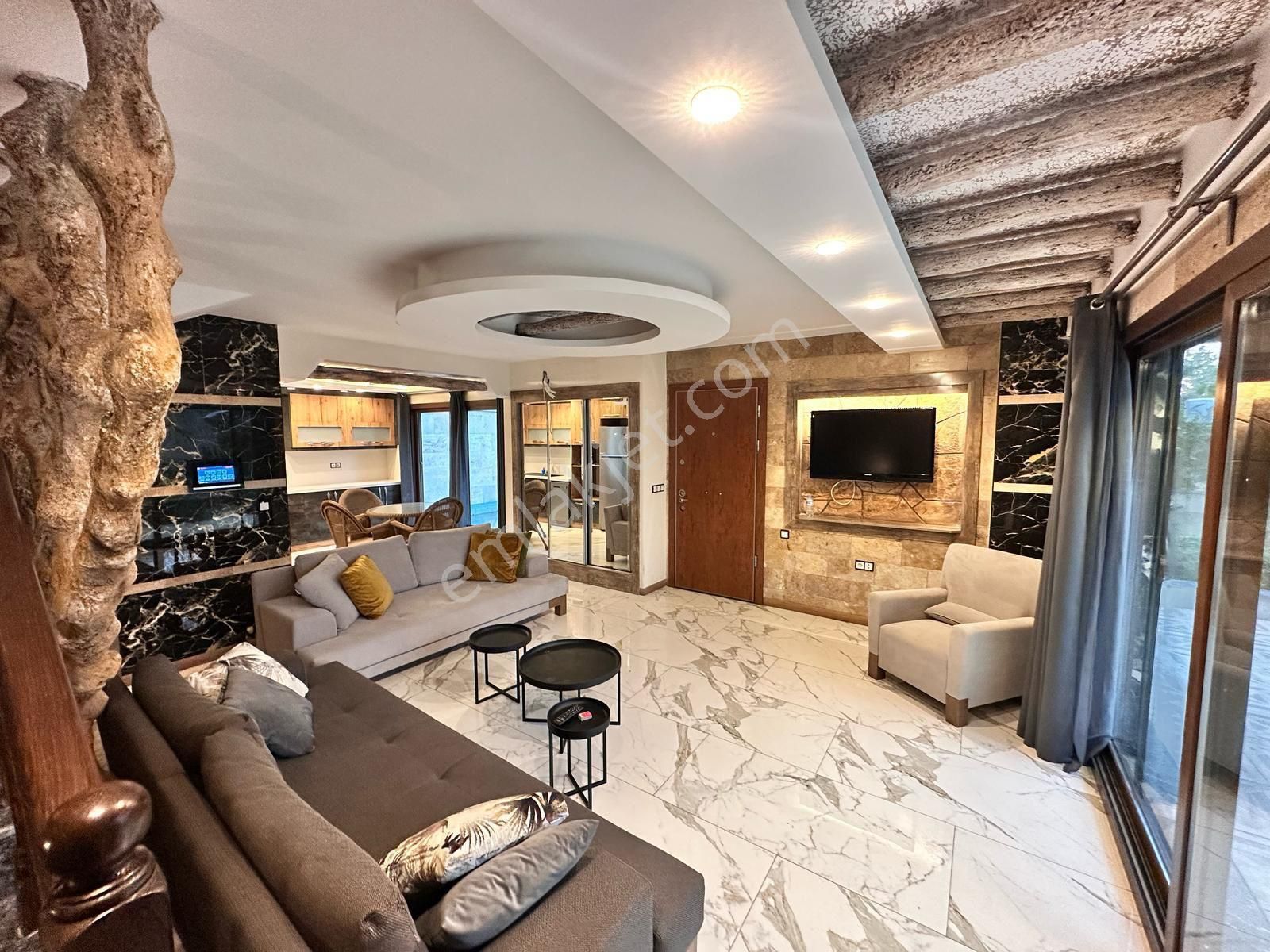 Merkezde Lüks Yaşam! Kuşadası 3+1 Özel Havuzlu, Doğalgazlı, Eşyalı Villa - Görsel 20