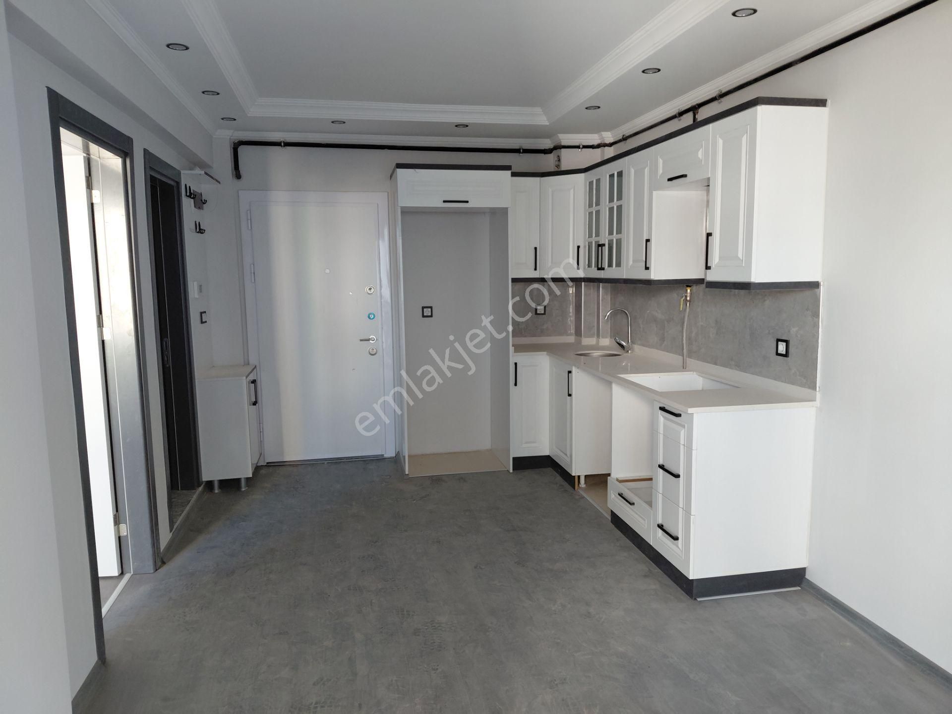 Muradiye Merkez De Satılık 1+1 Sıfır 55 M2 Daireler 3.000.000 Tl