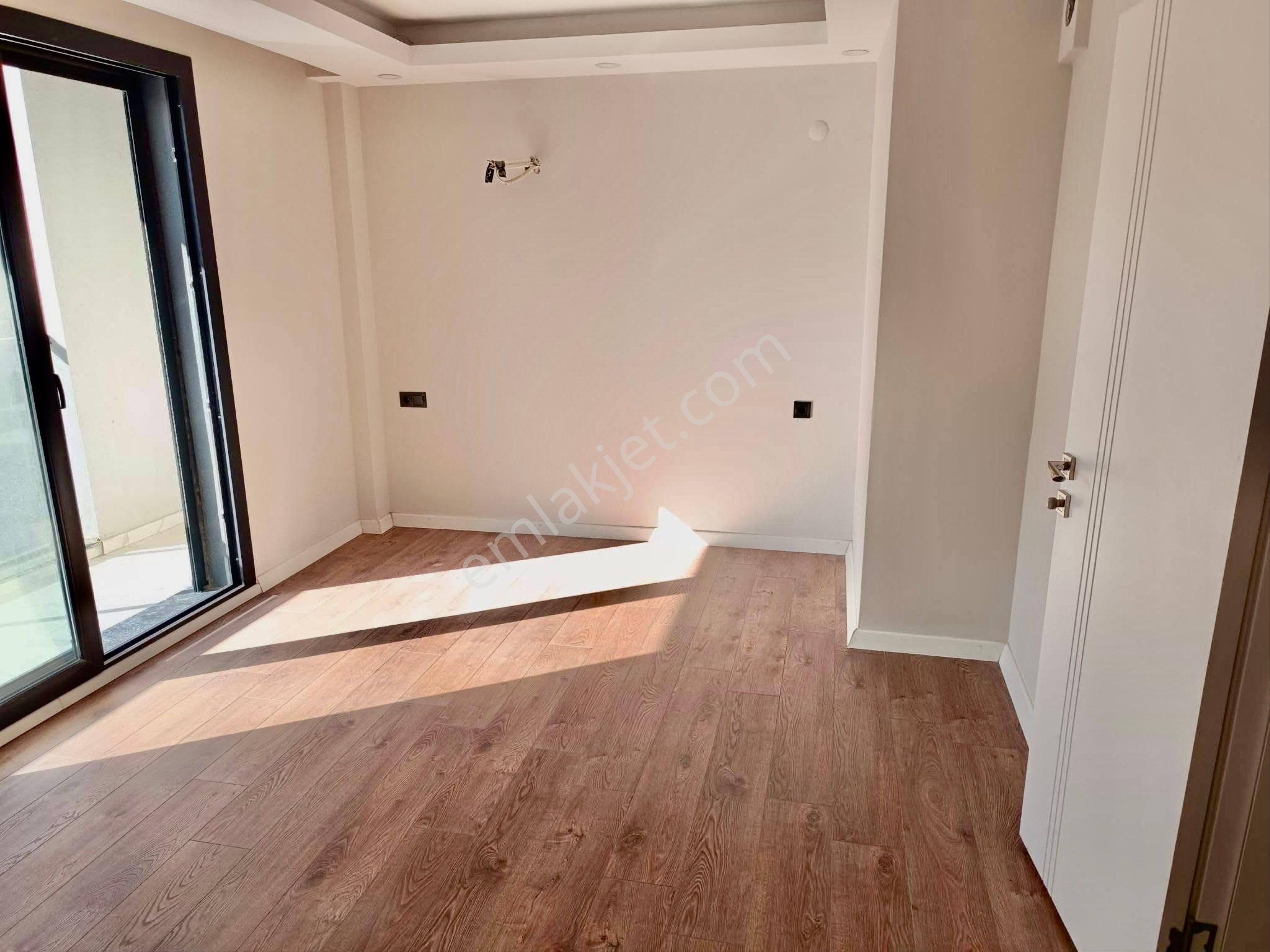 Şehir Merkezinde Arakat 2+1 Kapalı Otoparklı Daire - Görsel 25