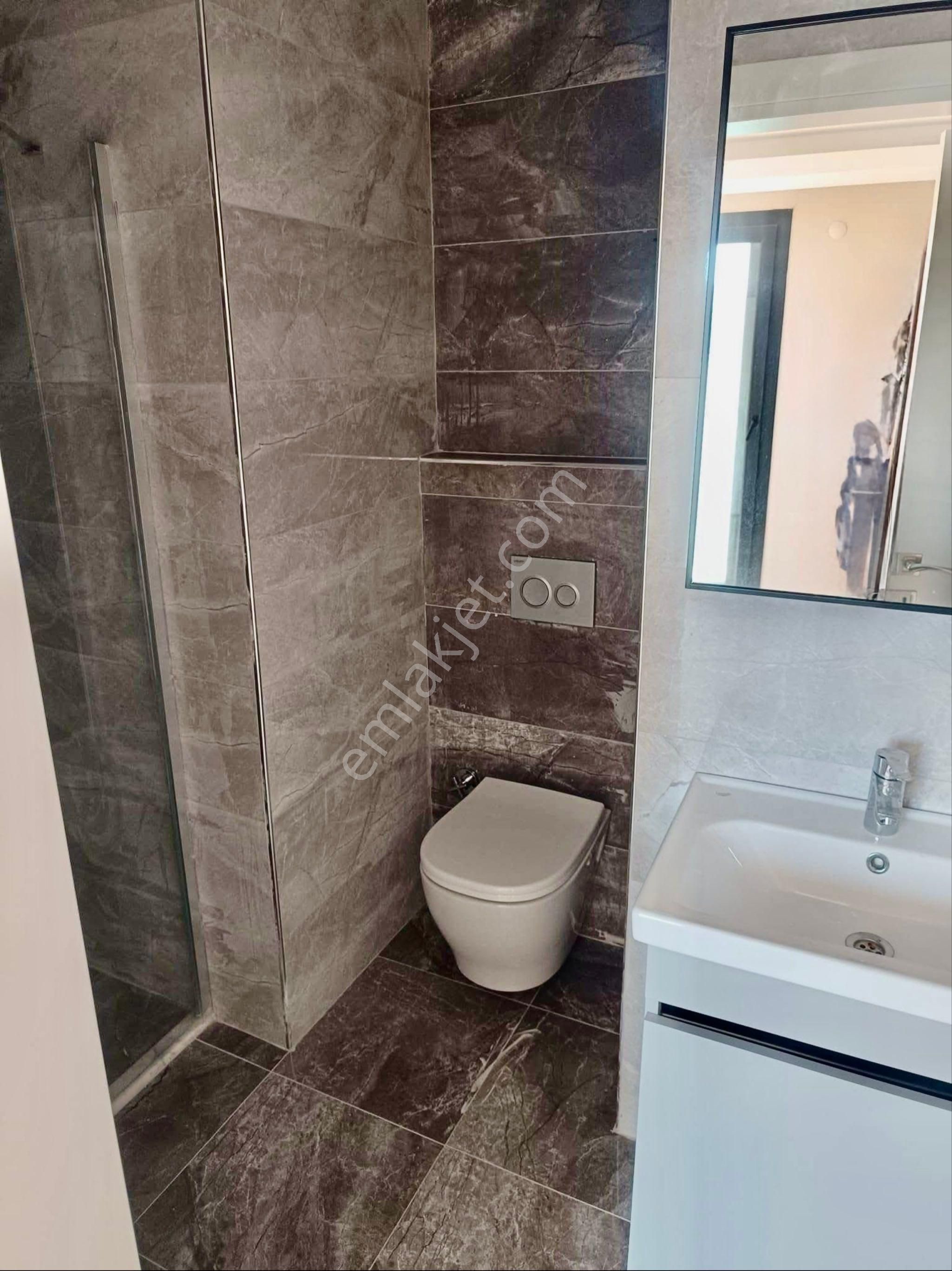 Şehir Merkezinde Arakat 2+1 Kapalı Otoparklı Daire - Görsel 10