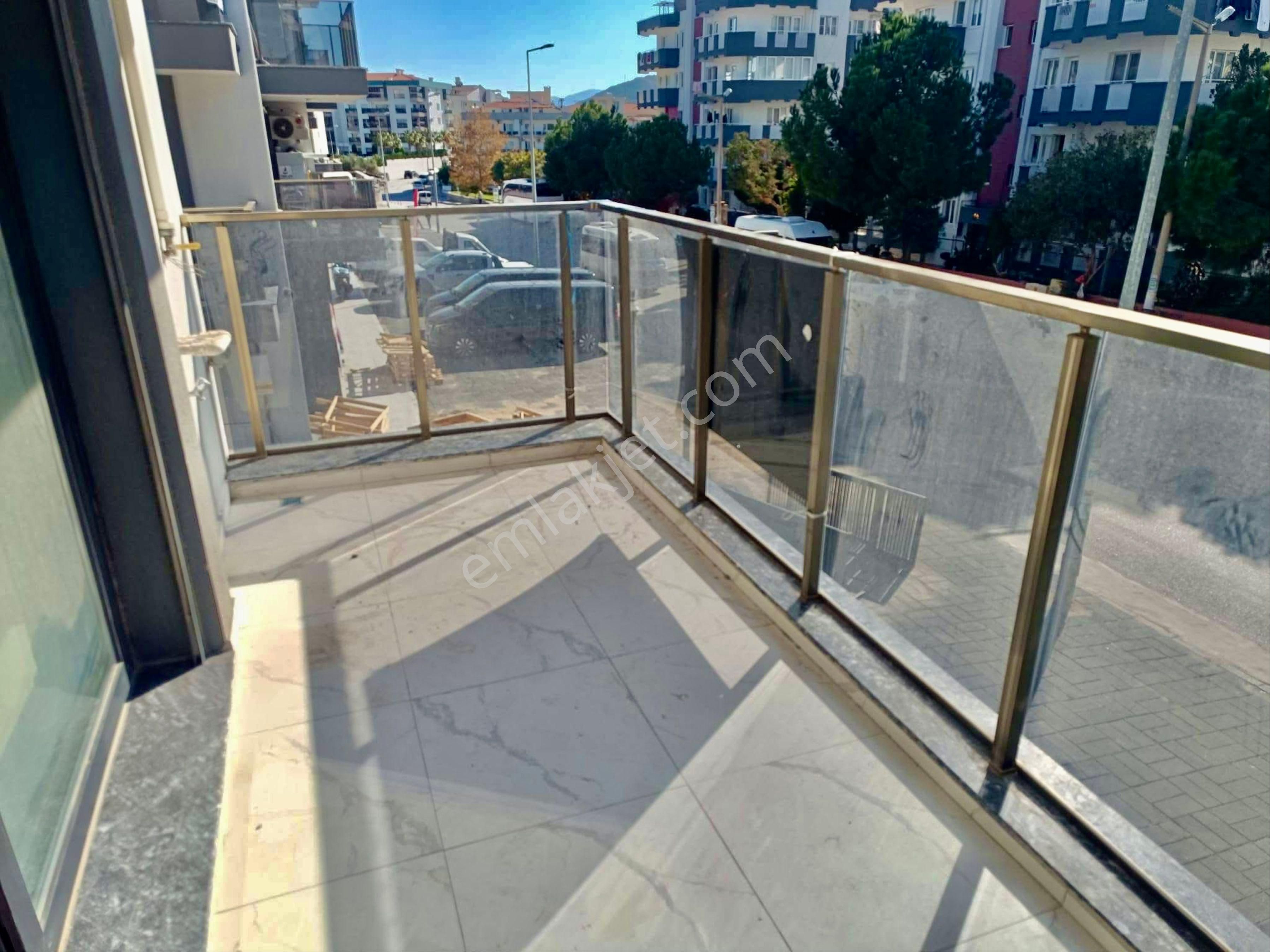 Şehir Merkezinde Arakat 2+1 Kapalı Otoparklı Daire - Görsel 19