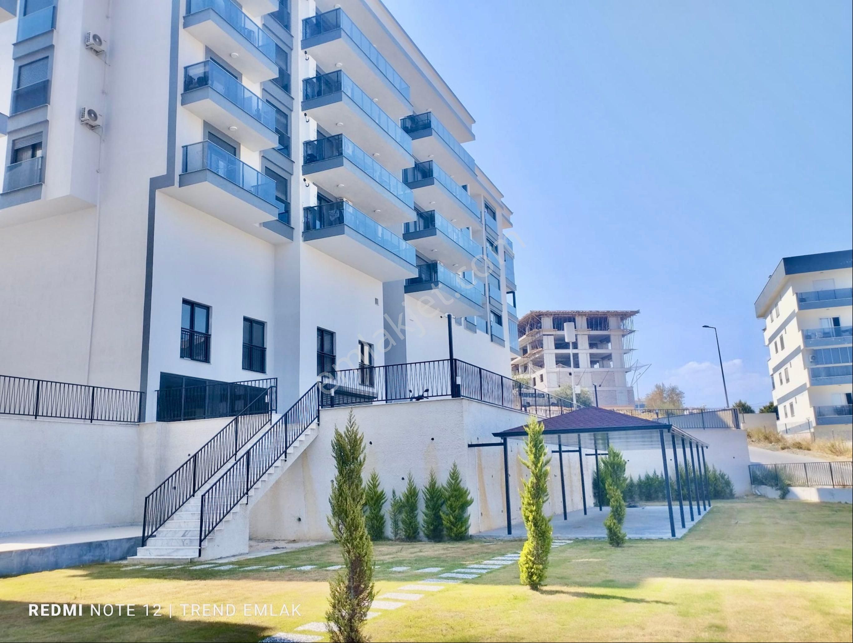 Şehir Merkezinde Arakat 2+1 Kapalı Otoparklı Daire - Görsel 5