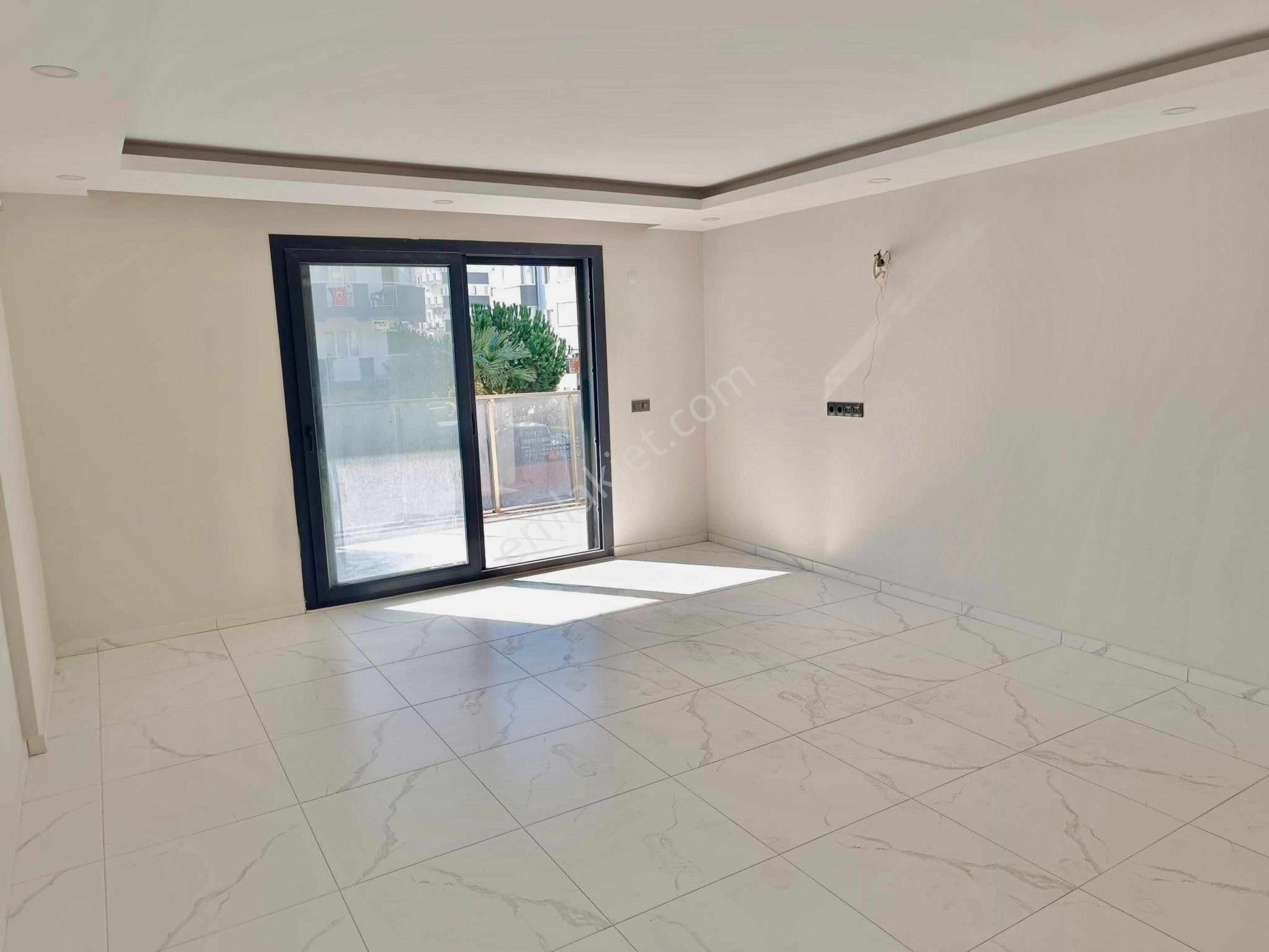 Şehir Merkezinde Arakat 2+1 Kapalı Otoparklı Daire - Görsel 18