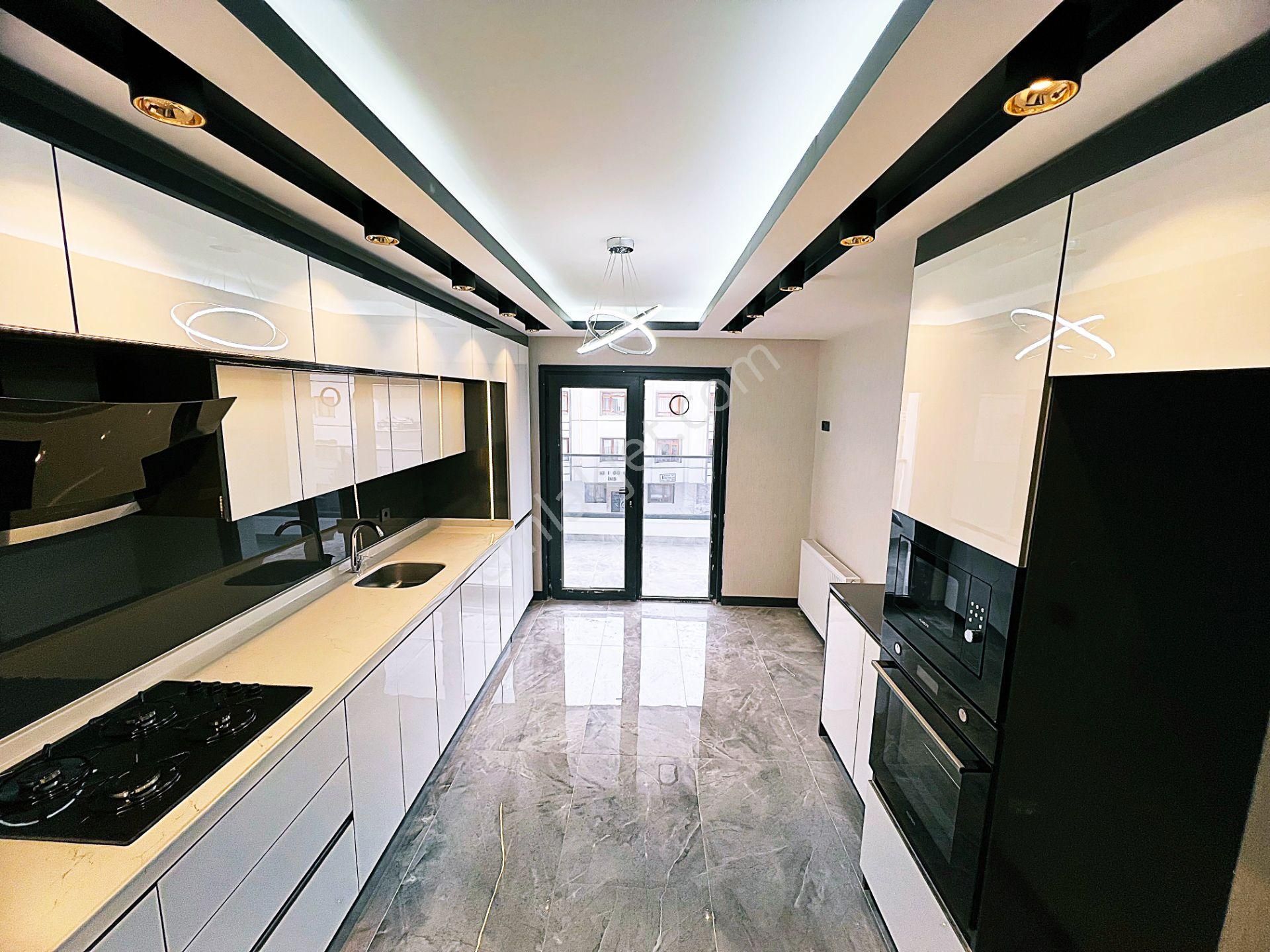 Cihandan Burç Mah Piri Cadde Yakını Sıfır Satlık Ultra Lüks 3+1