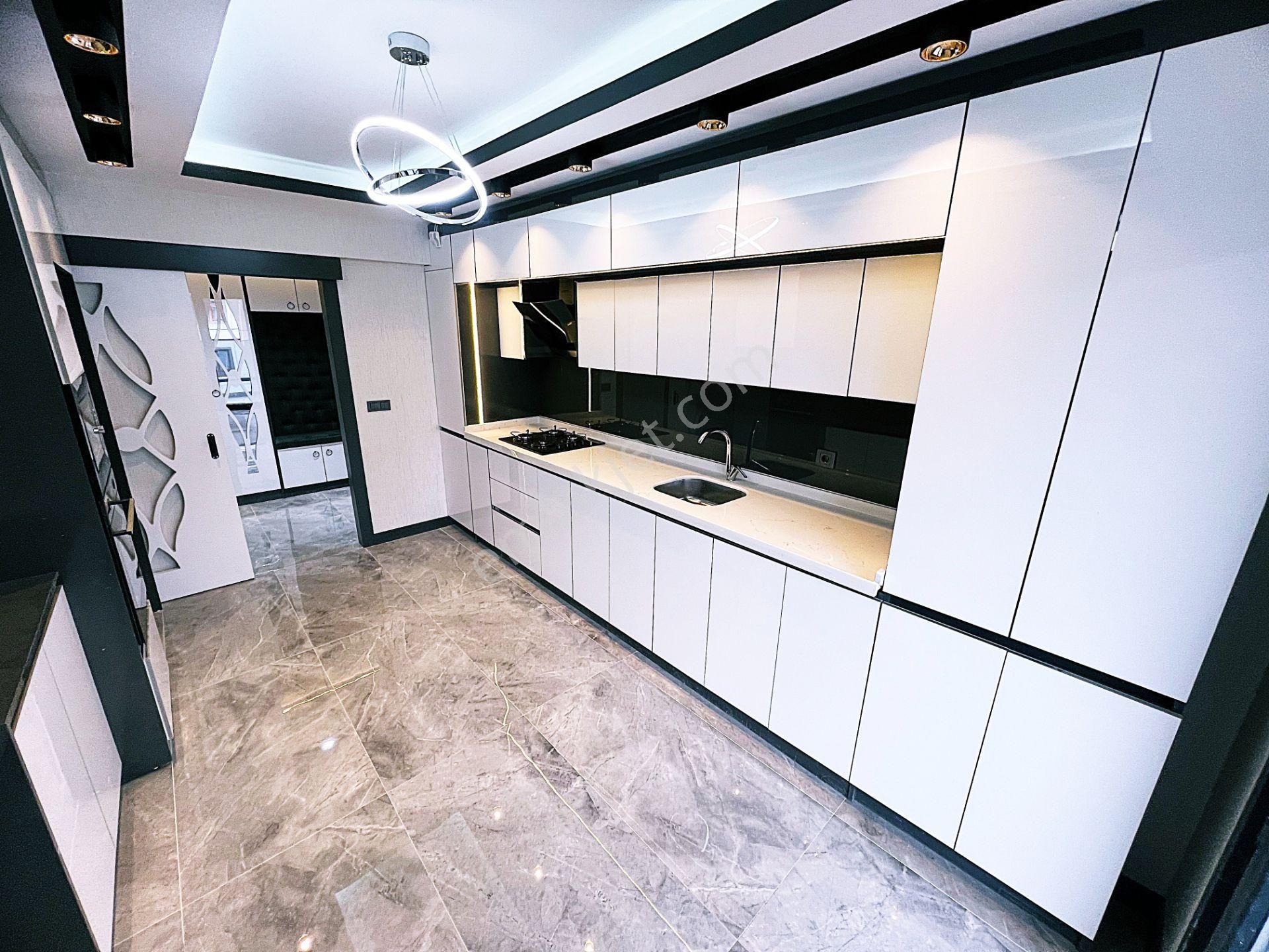 Cihandan Burç Mah Piri Cadde Yakını Sıfır Satlık Ultra Lüks 3+1 - Görsel 4