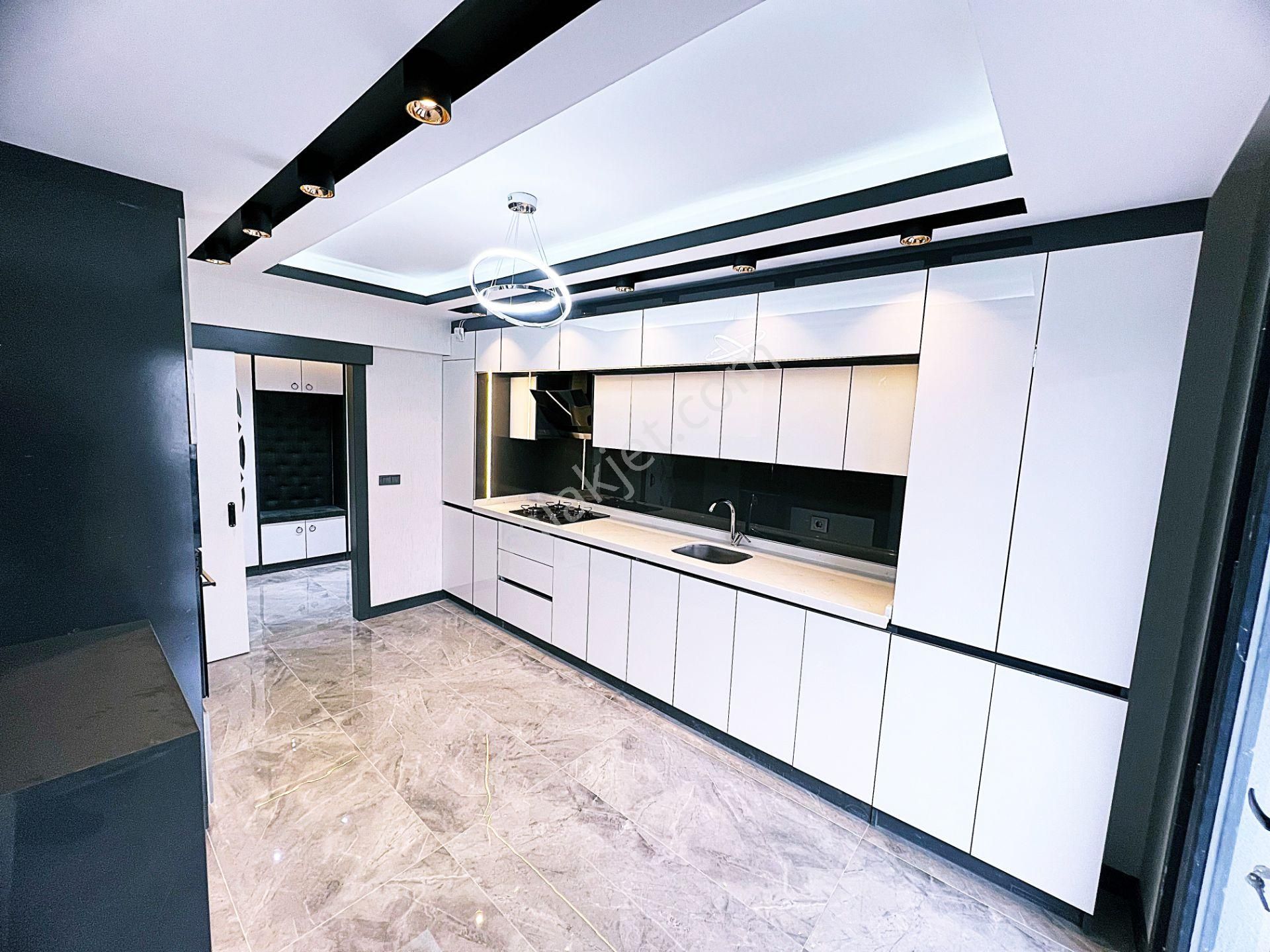 Cihandan Burç Mah Piri Cadde Yakını Sıfır Satlık Ultra Lüks 3+1 - Görsel 3