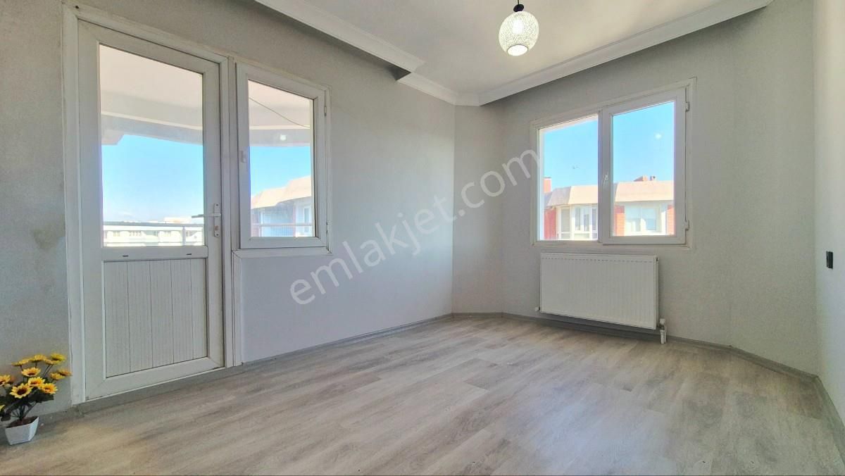 Torbalıda Site İçinde Nitelikli Tadilatlı Satılık 2+1 Daire - Görsel 18