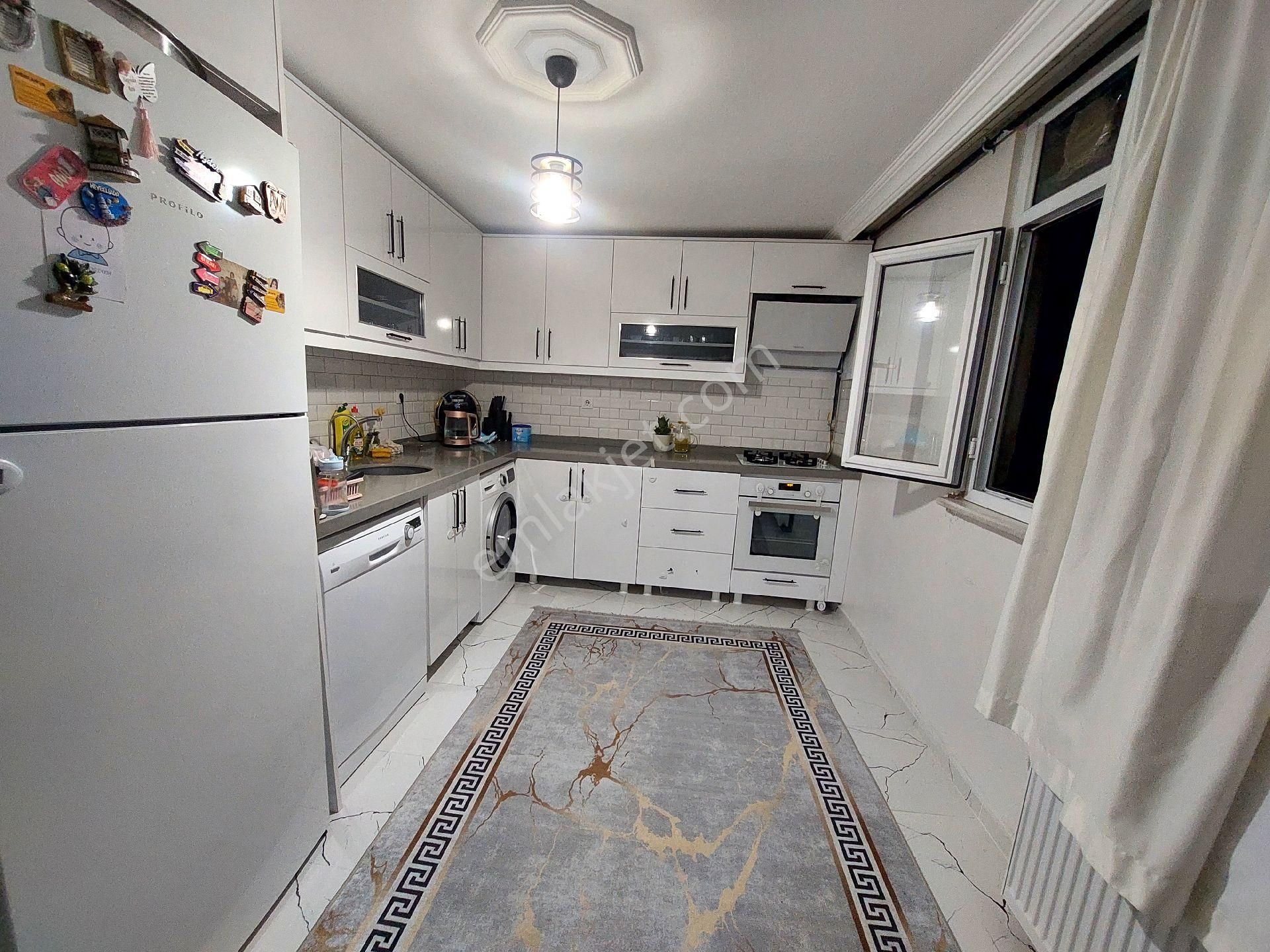 Gaziosmanpaşa Küçükköy Yeni Mah Satılık Çatı Kat 2+1 100 M2 - Görsel 10