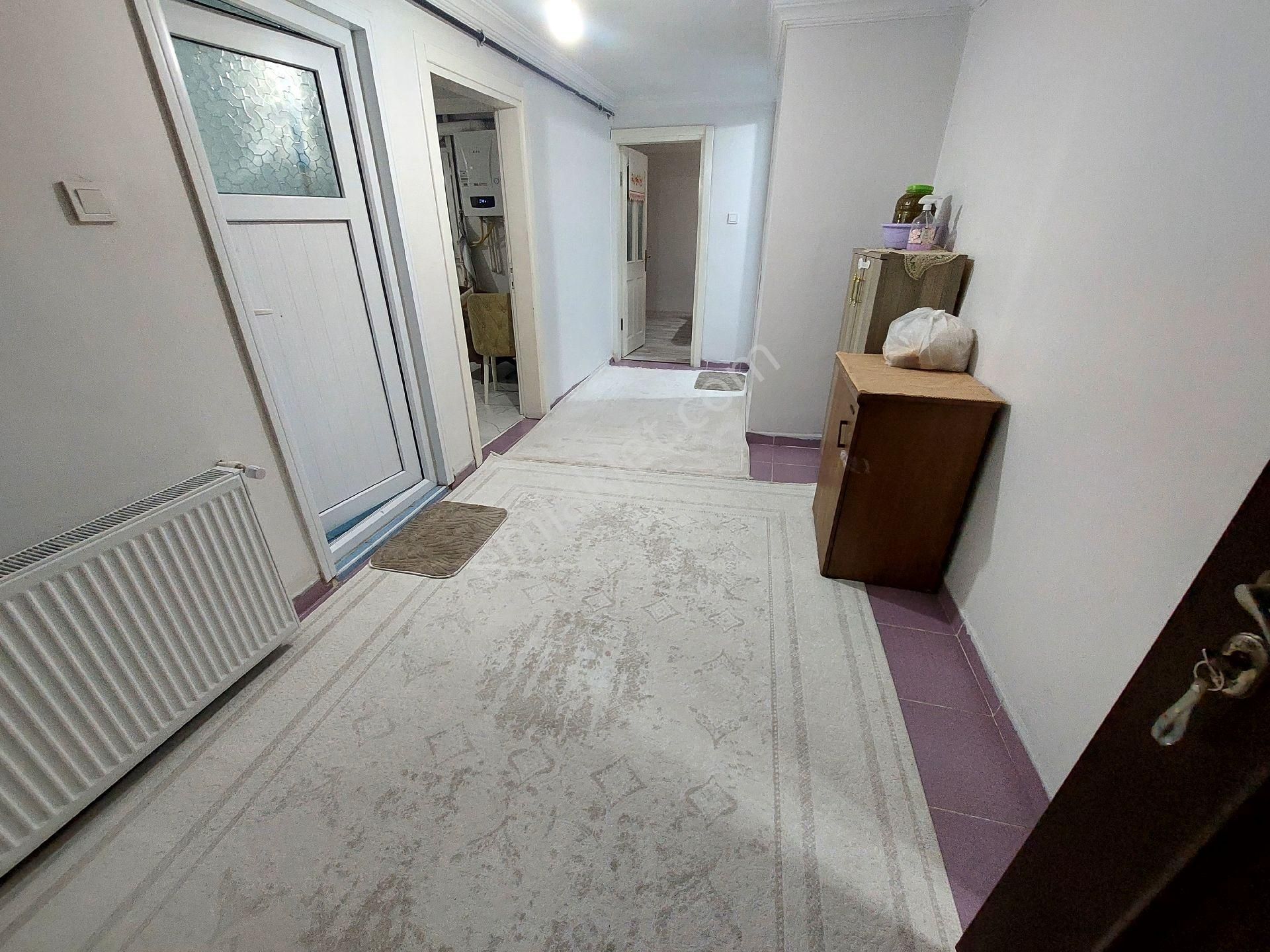 Gaziosmanpaşa Küçükköy Yeni Mah Satılık Çatı Kat 2+1 100 M2 - Görsel 11