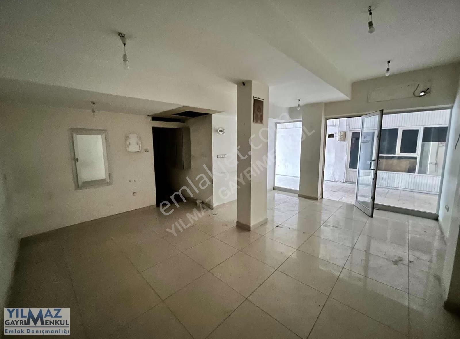 Aliağa Merkezde Pasaj İçi 40 M² Kiralık Dükkan - Görsel 16