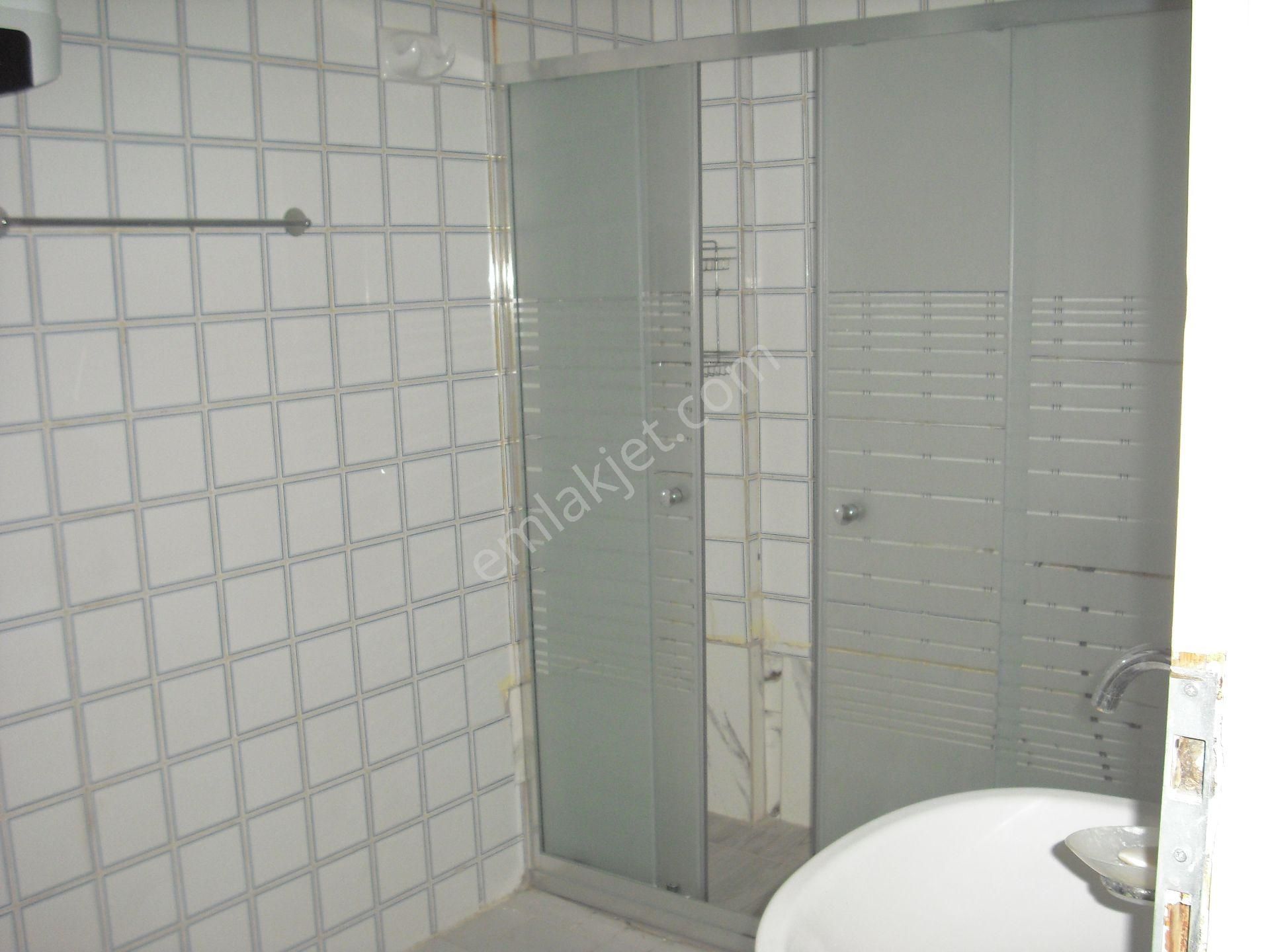 Dikmen Hürriyet Cad. 3+1 Merkezi Sist. Salon Bağımsız Bakımlı Aile Apt. - Görsel 9