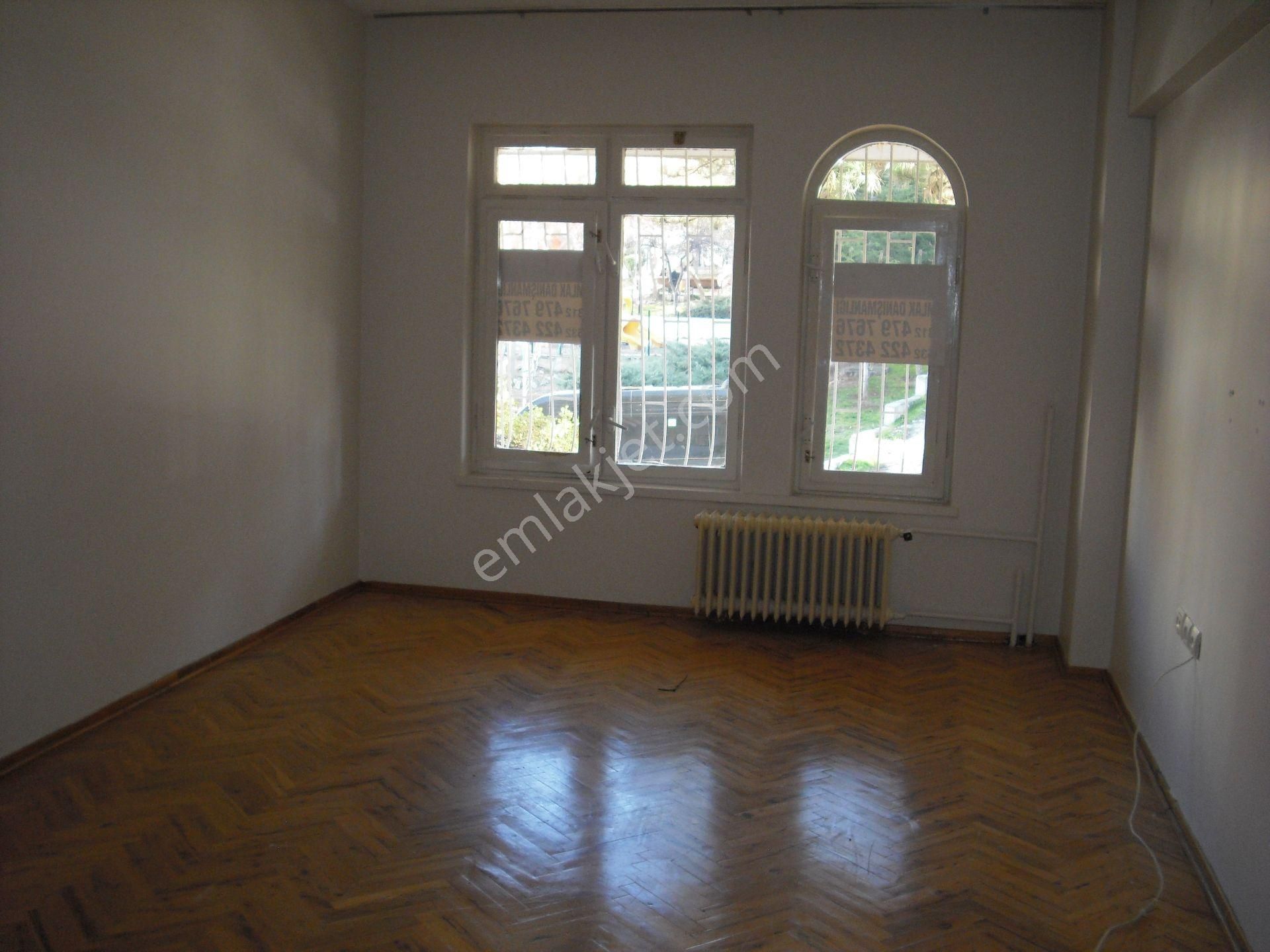 Dikmen Hürriyet Cad. 3+1 Merkezi Sist. Salon Bağımsız Bakımlı Aile Apt. - Görsel 4