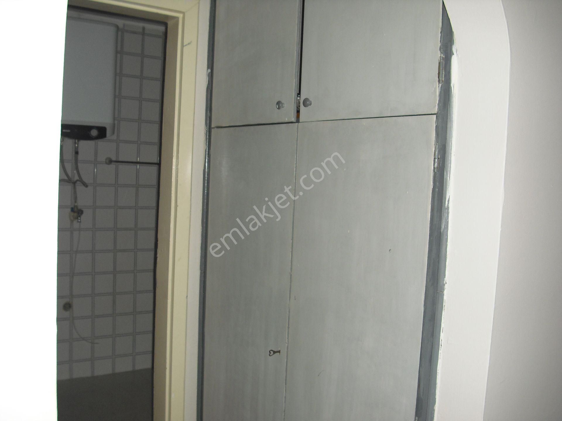 Dikmen Hürriyet Cad. 3+1 Merkezi Sist. Salon Bağımsız Bakımlı Aile Apt. - Görsel 15