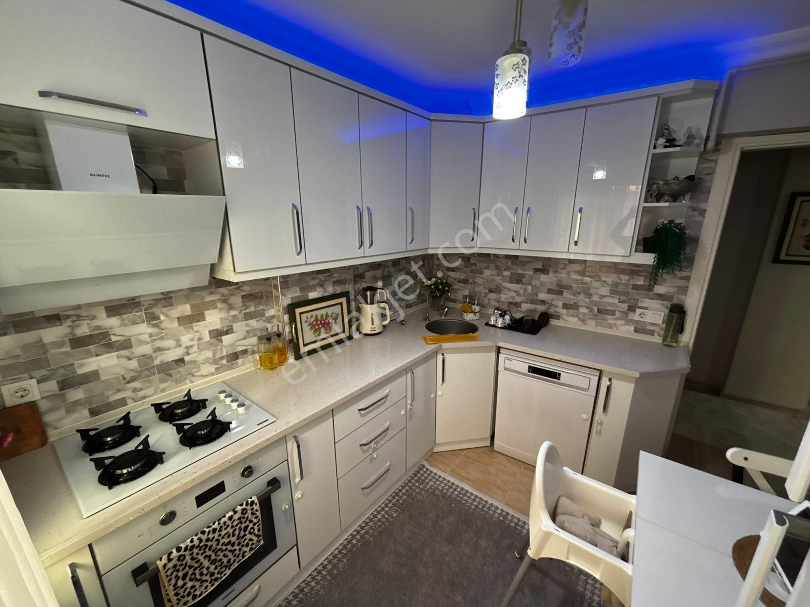 🏡şehitler Mahallesi 🏡 ✅6+1 260m2 4 Katlının Çatı Dubleksi Kombili Balkonlu