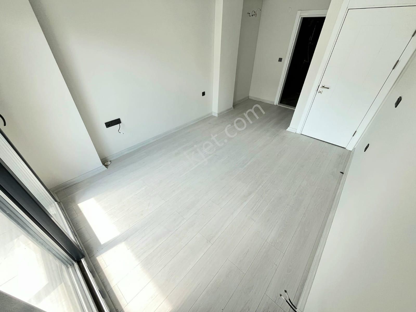 ▶ ▶ Akçay Körfez'den Konumuyla Ayrıcalıklı Çift Mutfaklı 3+1 Satılık Villa - Görsel 18