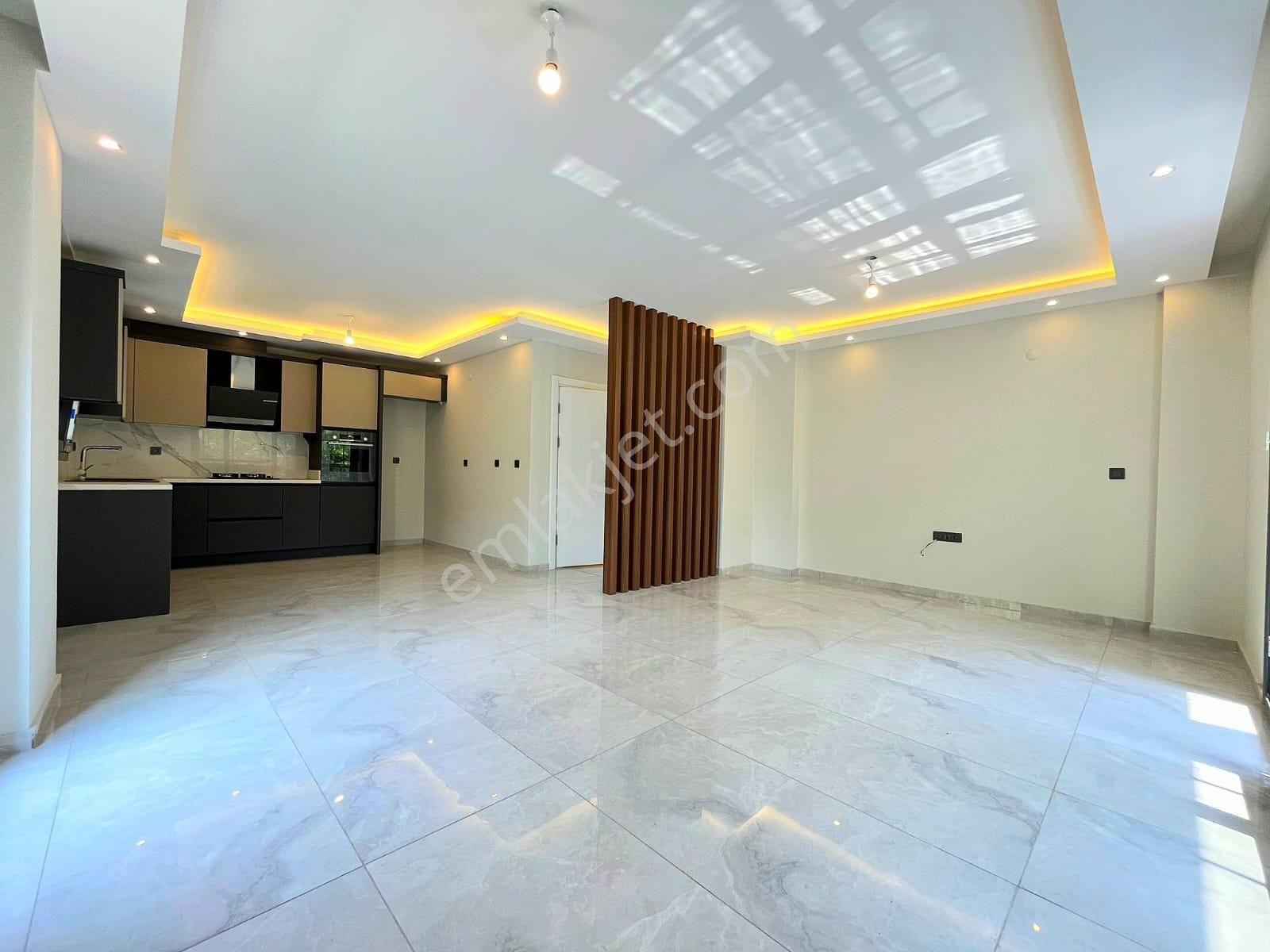 ▶ ▶ Akçay Körfez'den Konumuyla Ayrıcalıklı Çift Mutfaklı 3+1 Satılık Villa - Görsel 12