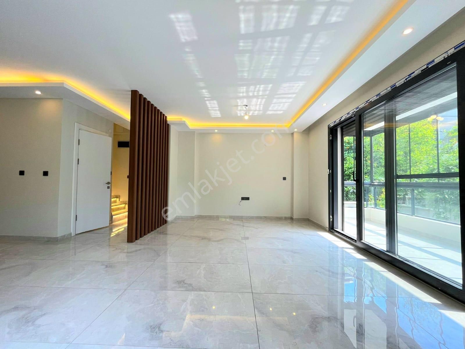 ▶ ▶ Akçay Körfez'den Konumuyla Ayrıcalıklı Çift Mutfaklı 3+1 Satılık Villa - Görsel 11