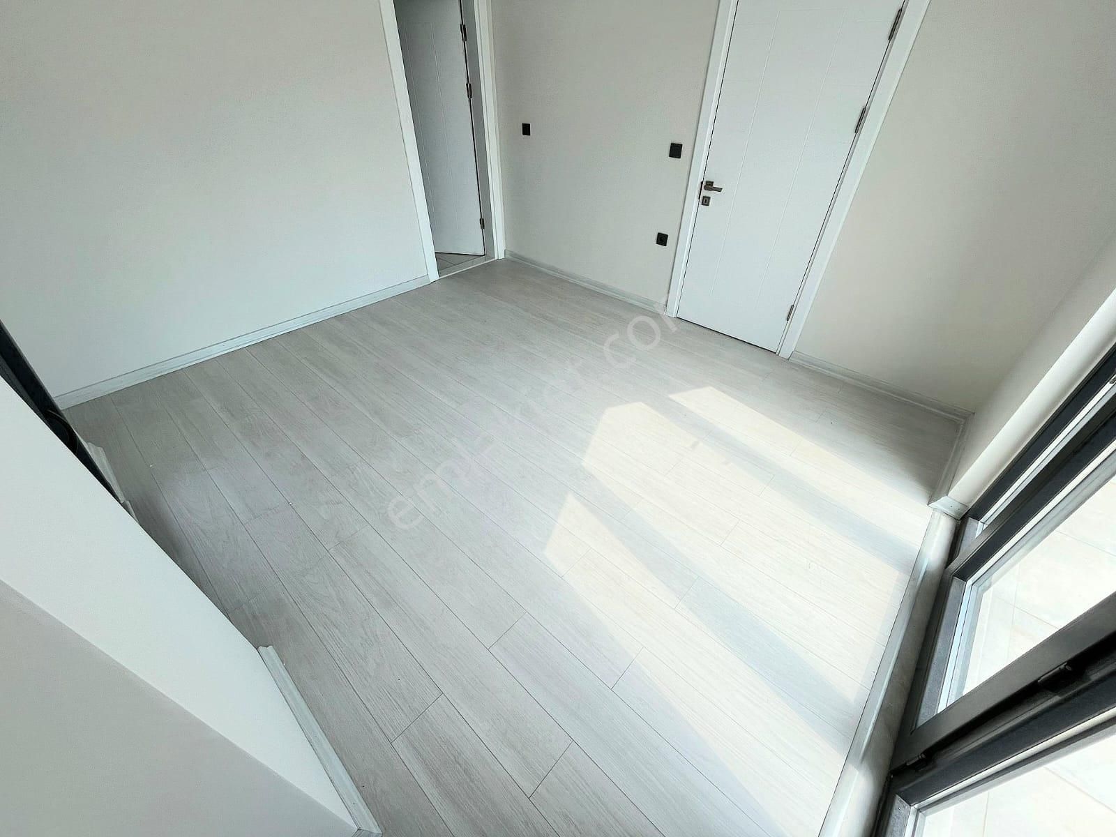 ▶ ▶ Akçay Körfez'den Konumuyla Ayrıcalıklı Çift Mutfaklı 3+1 Satılık Villa - Görsel 25