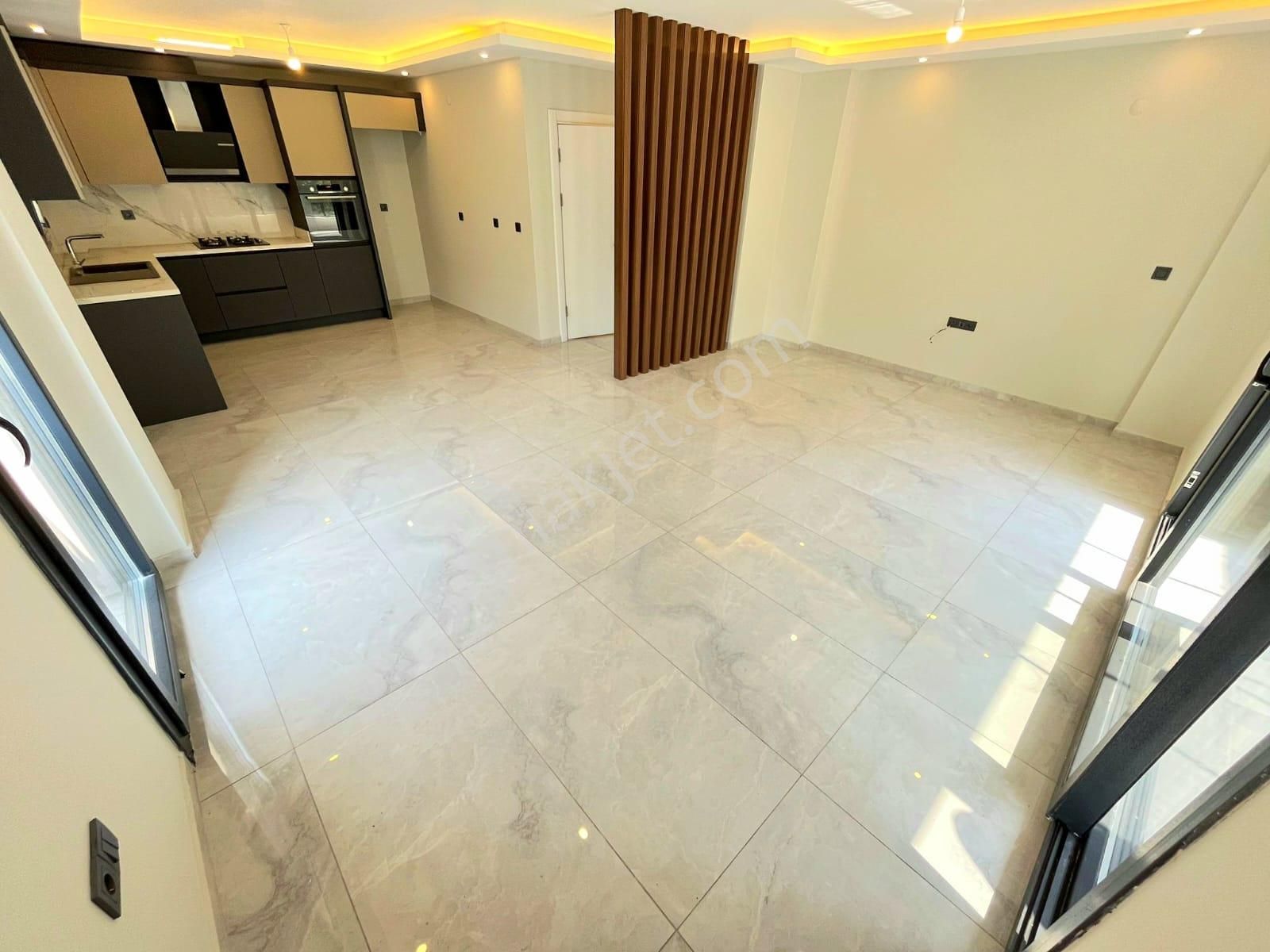 ▶ ▶ Akçay Körfez'den Konumuyla Ayrıcalıklı Çift Mutfaklı 3+1 Satılık Villa - Görsel 10