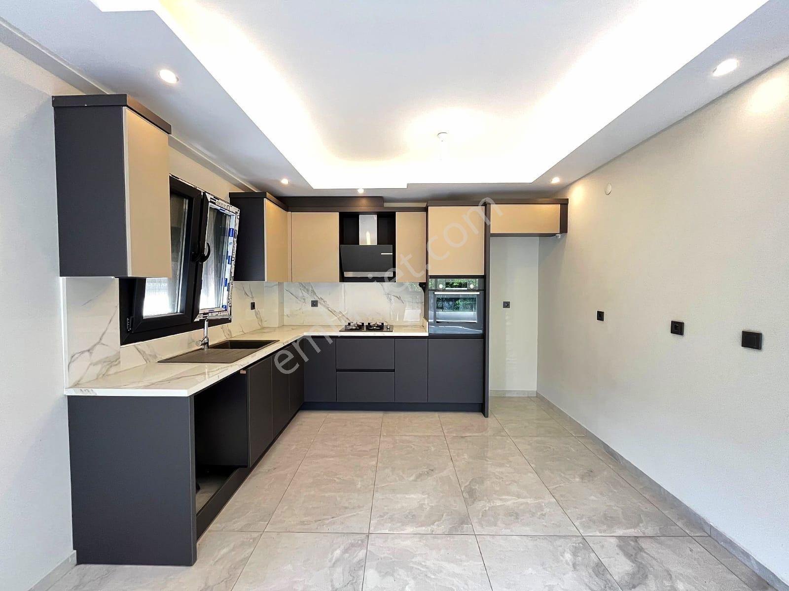 ▶ ▶ Akçay Körfez'den Konumuyla Ayrıcalıklı Çift Mutfaklı 3+1 Satılık Villa - Görsel 7