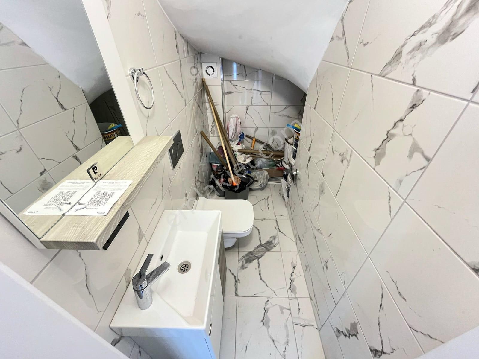 ▶ ▶ Akçay Körfez'den Konumuyla Ayrıcalıklı Çift Mutfaklı 3+1 Satılık Villa - Görsel 34