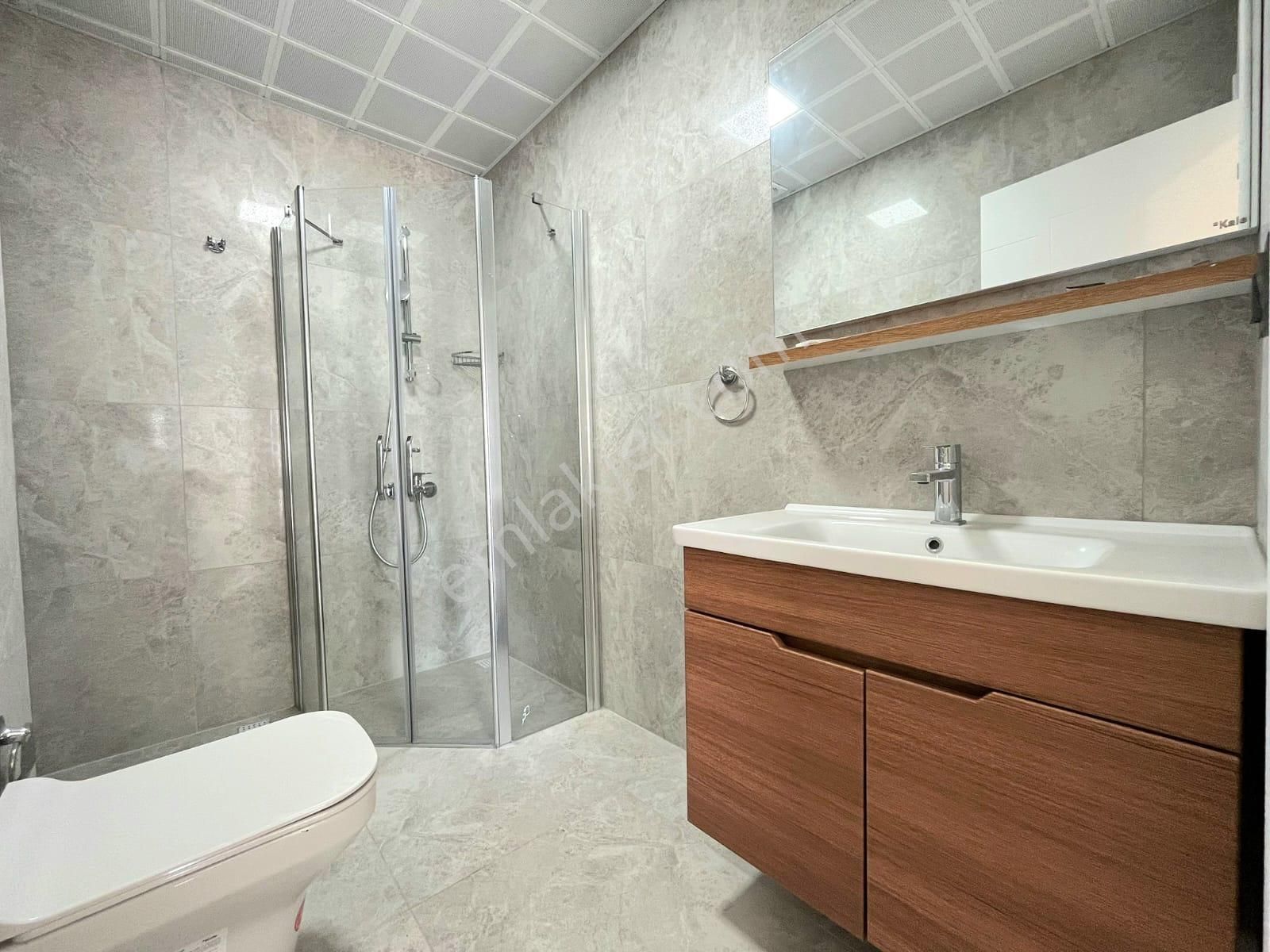 ▶ ▶ Akçay Körfez'den Konumuyla Ayrıcalıklı Çift Mutfaklı 3+1 Satılık Villa - Görsel 31