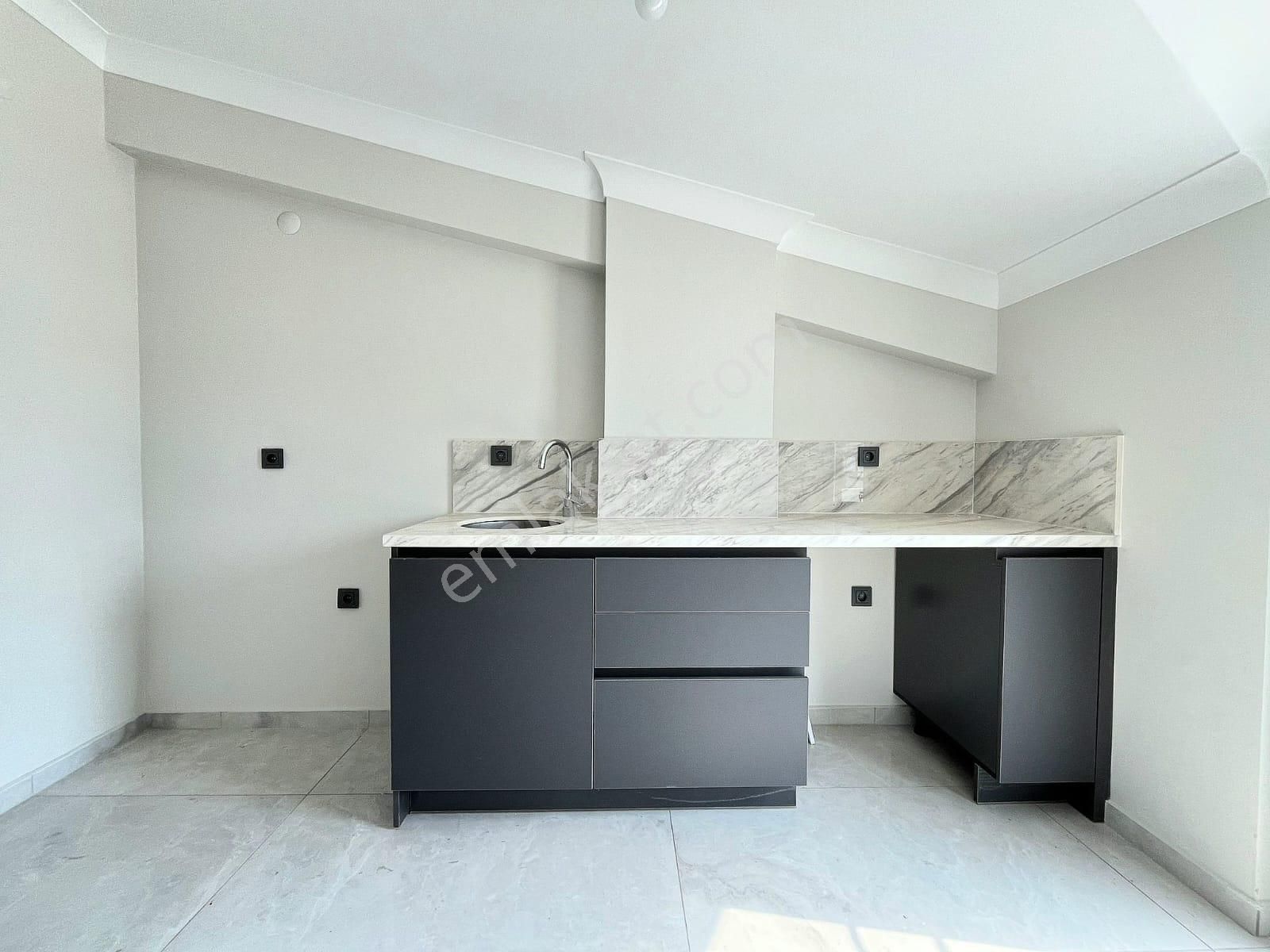 ▶ ▶ Akçay Körfez'den Konumuyla Ayrıcalıklı Çift Mutfaklı 3+1 Satılık Villa - Görsel 27