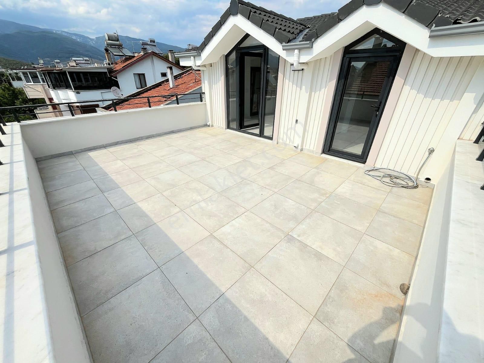 ▶ ▶ Akçay Körfez'den Konumuyla Ayrıcalıklı Çift Mutfaklı 3+1 Satılık Villa - Görsel 22