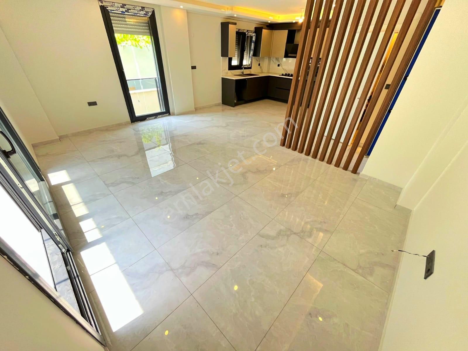 ▶ ▶ Akçay Körfez'den Konumuyla Ayrıcalıklı Çift Mutfaklı 3+1 Satılık Villa - Görsel 14