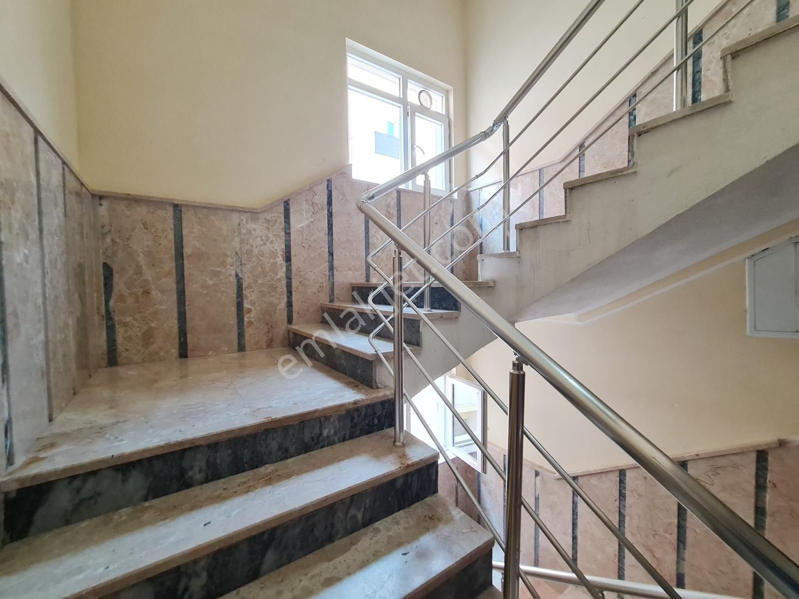 Süvari Mh. Merkezi Konumda 3+1 Gimsa Yakını Öncephe Temiz Kiralı - Görsel 30