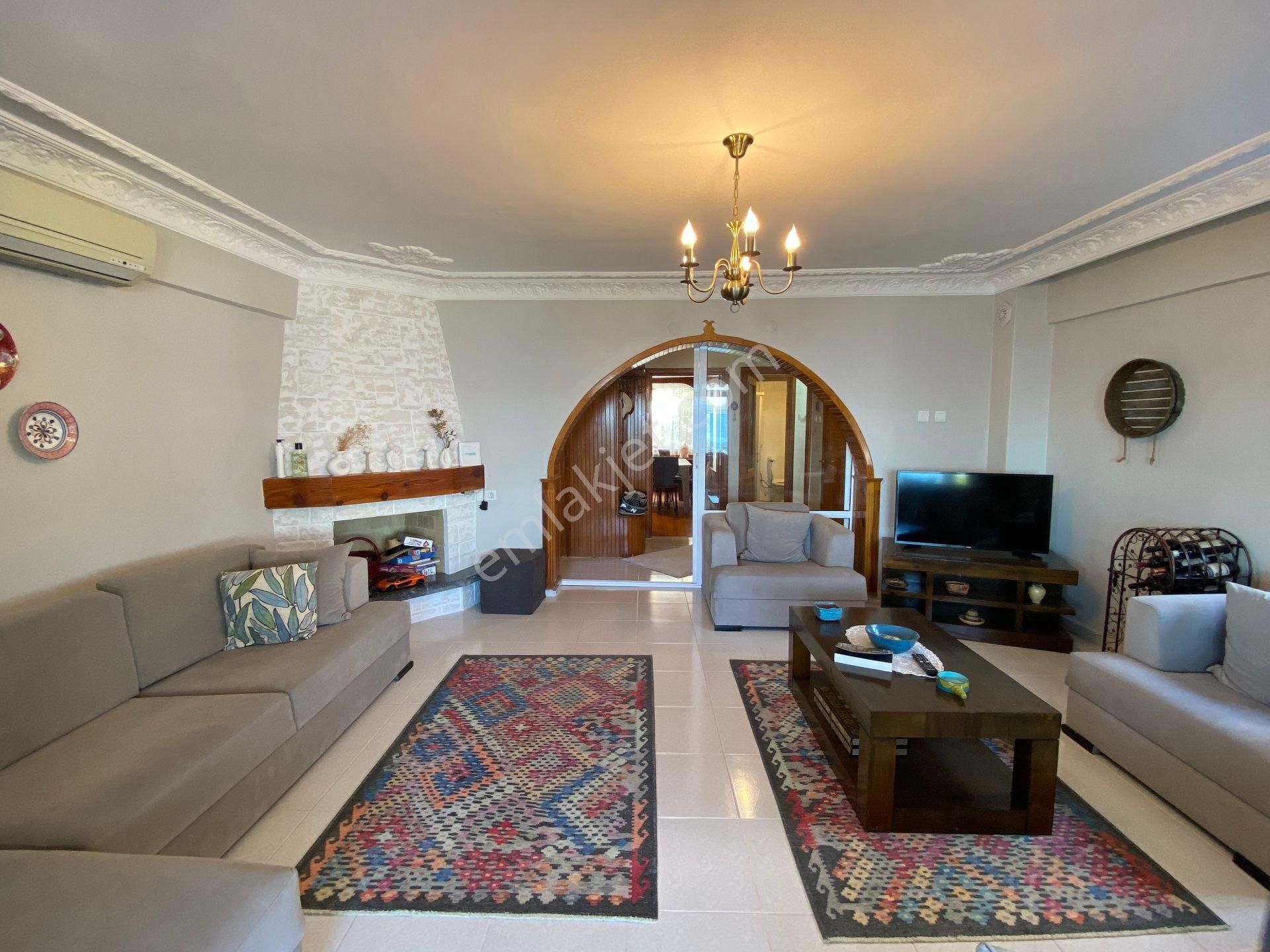 Ayvalık Armutçuk Sahilinde Denize Sıfır Eşsiz Manzaralı 3+1 Dubleks - Görsel 18