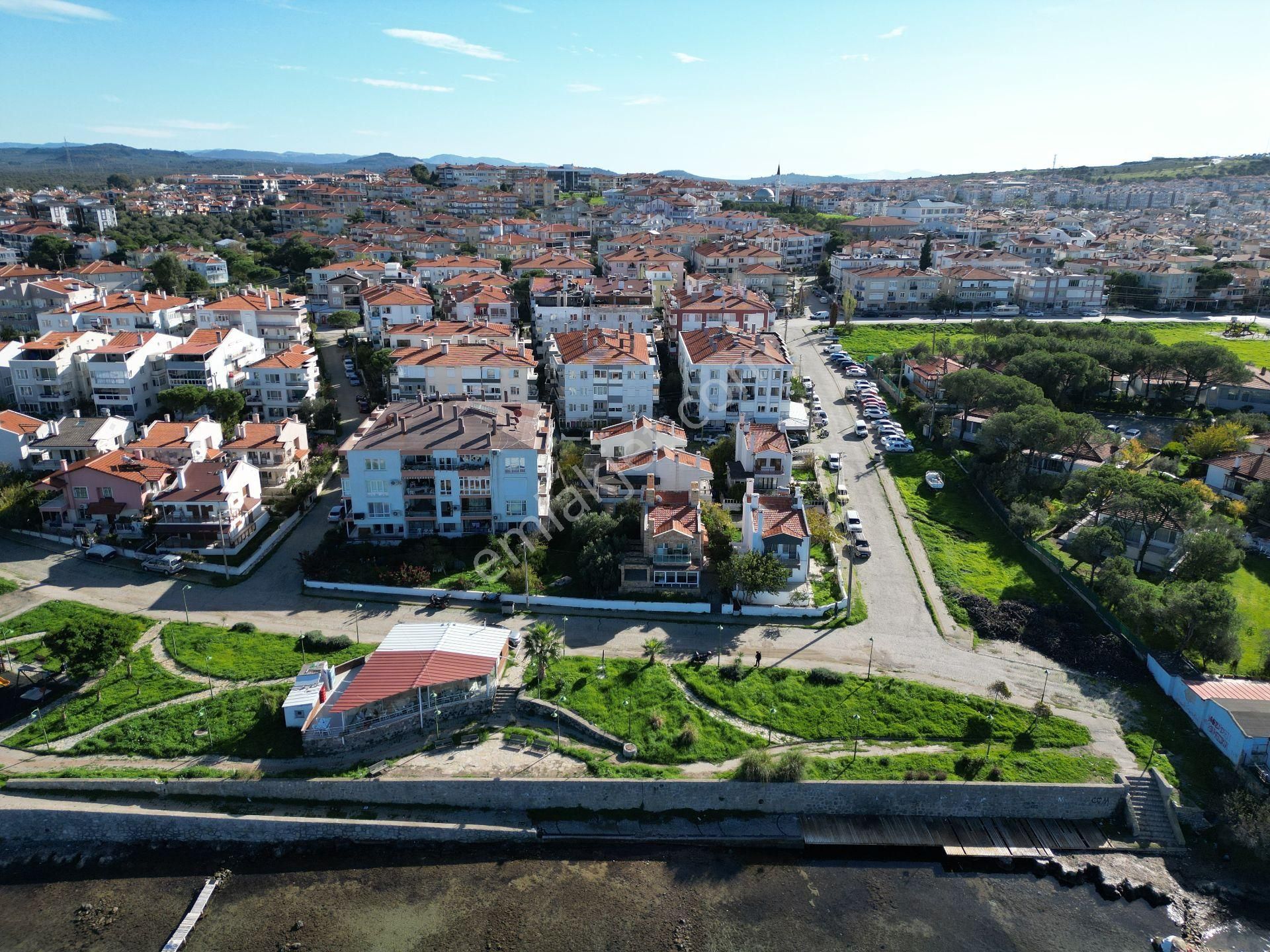 Ayvalık Armutçuk Sahilinde Denize Sıfır Eşsiz Manzaralı 3+1 Dubleks - Görsel 3