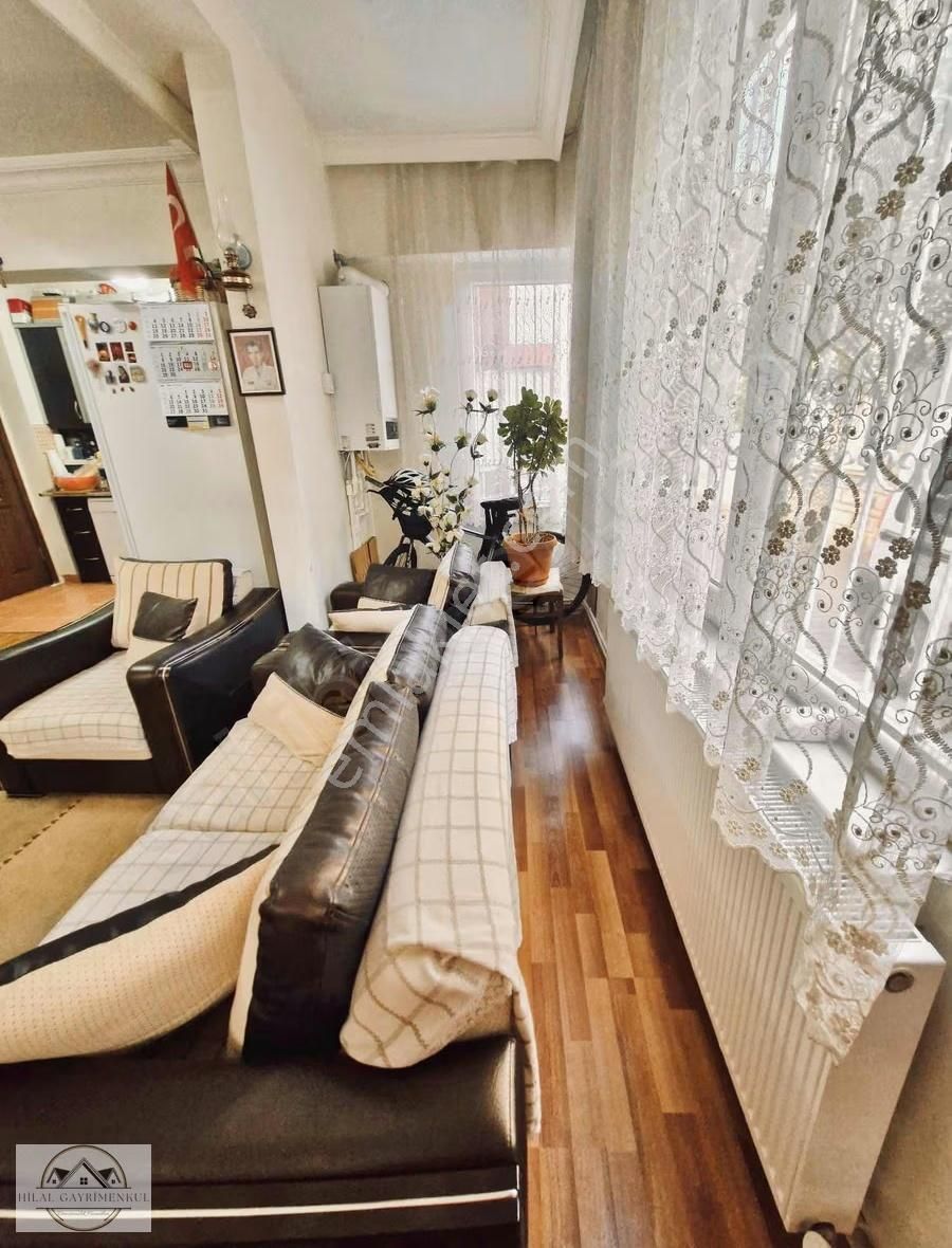 Hilal Gayrimenkulden Kuzeyyaka Cadde Üstü Doğalgaz Kombili 2+1 - Görsel 5