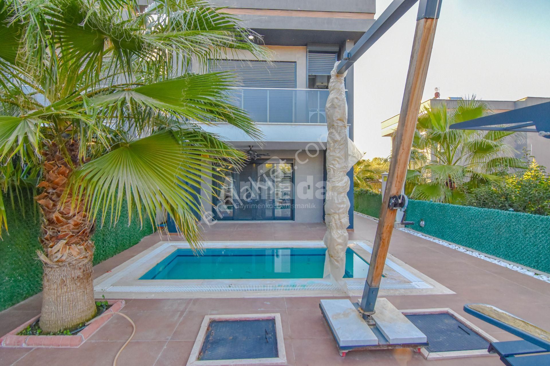 Kuşadası Berr Prime Villaları'nda 3+1 Satılık Lüks Villa - Görsel 33