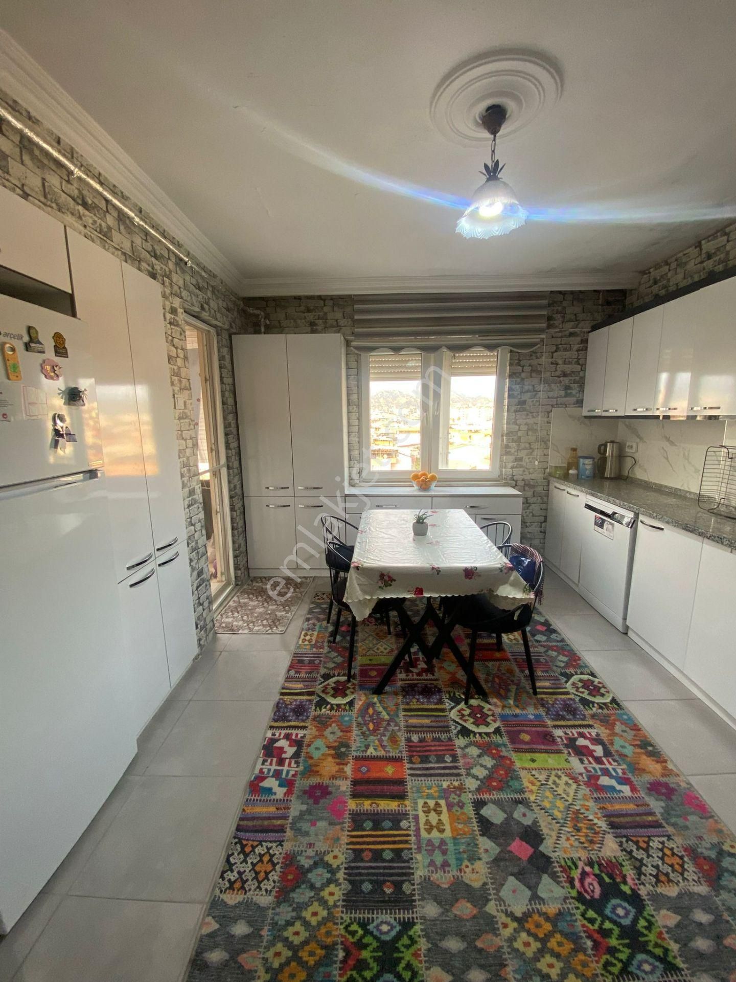 Cumhuriyet Mahallesinde Satılık 3+1 Doğalgazlı Daire - Görsel 4