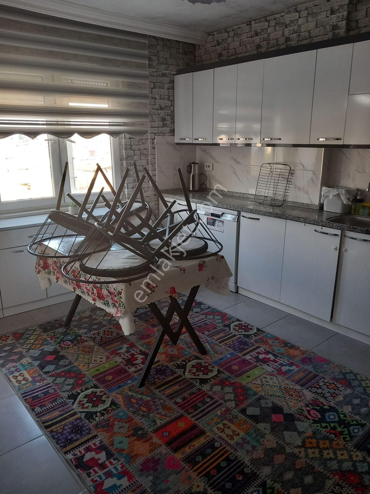 Cumhuriyet Mahallesinde Satılık 3+1 Doğalgazlı Daire - Görsel 3