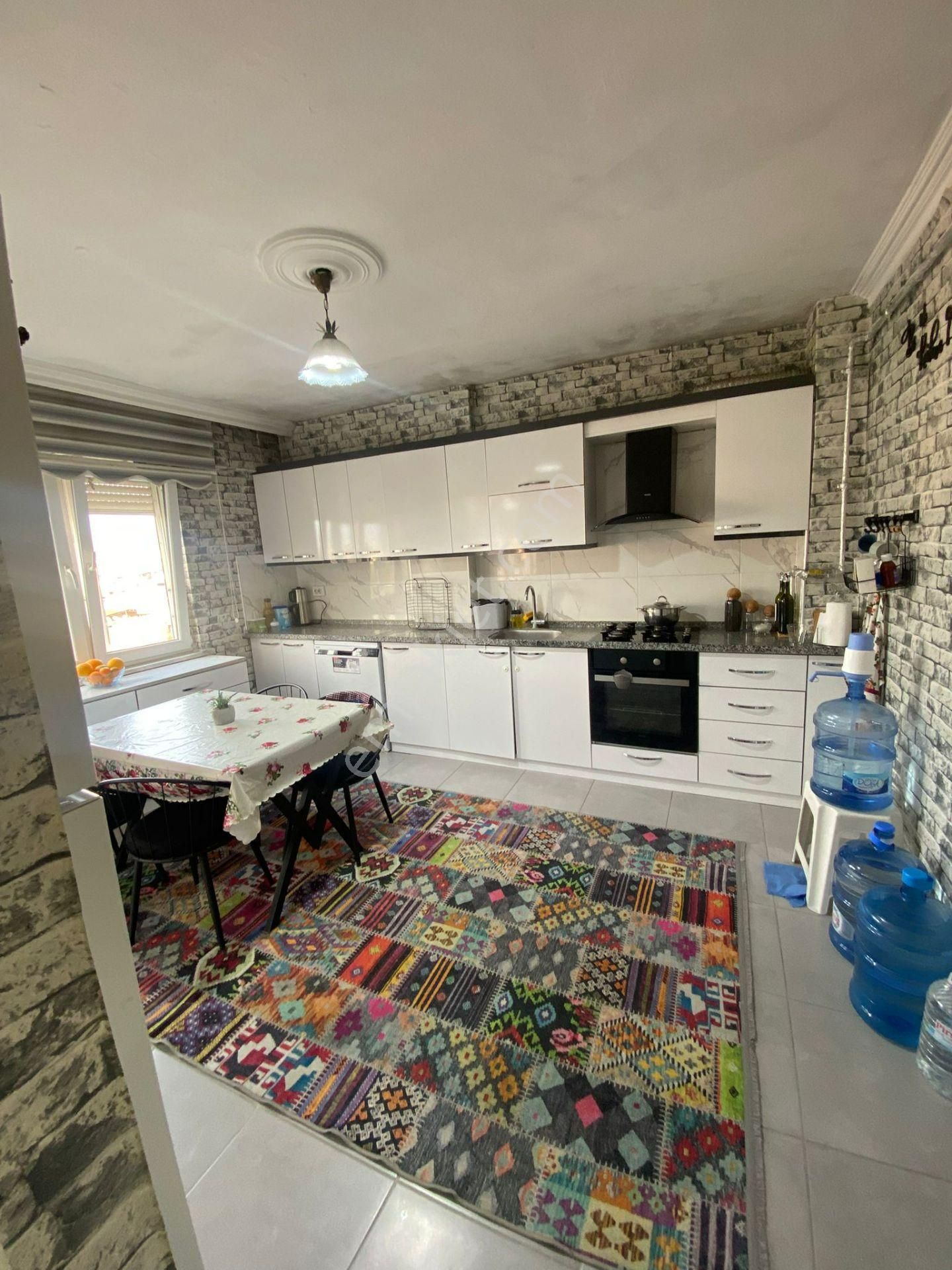 Cumhuriyet Mahallesinde Satılık 3+1 Doğalgazlı Daire - Görsel 5