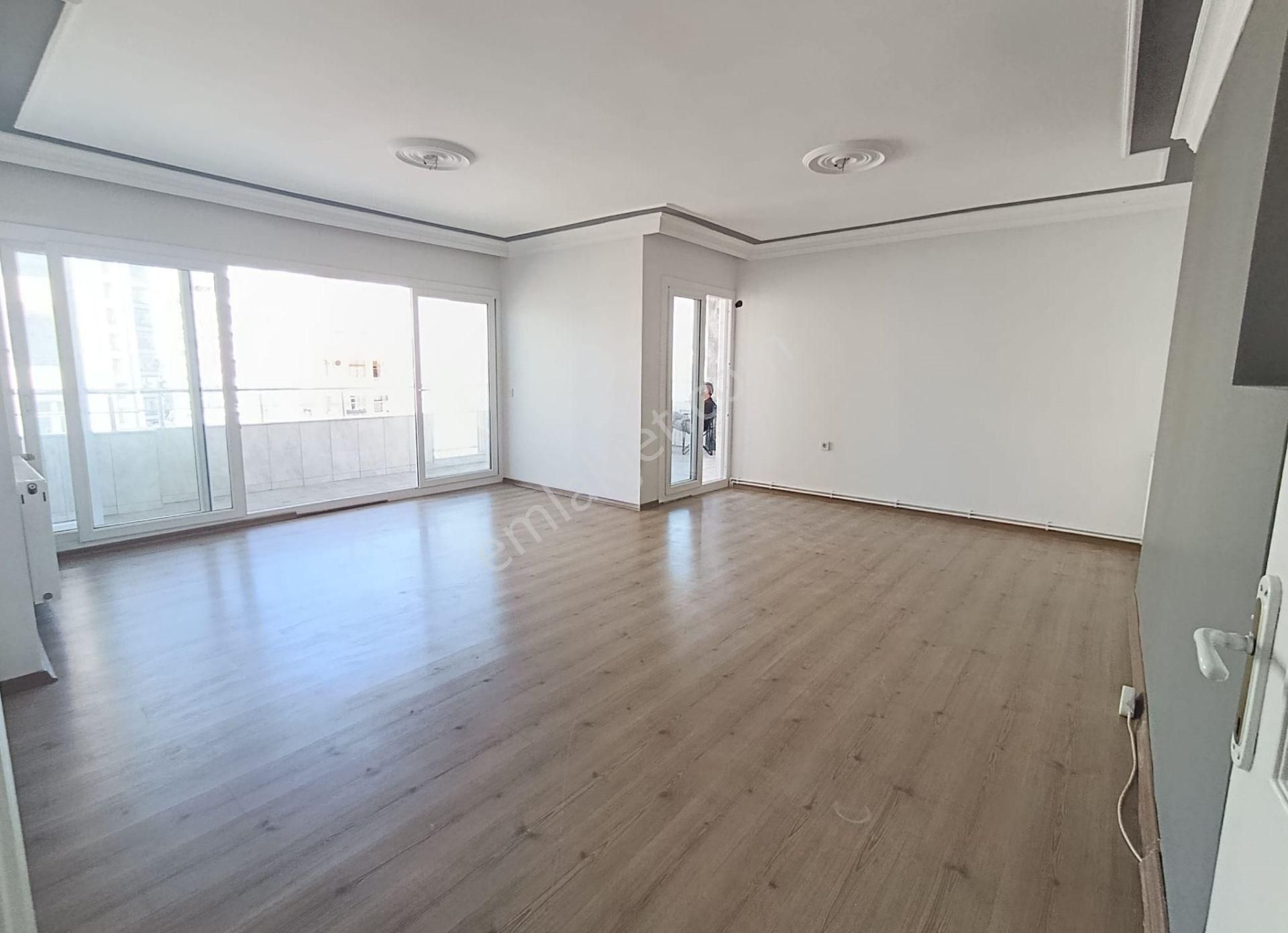 Esse My Home Dan Güzelyalı Da 4+1 Kapalı Mutfak Agiat Okulu Cıvarı - Görsel 3