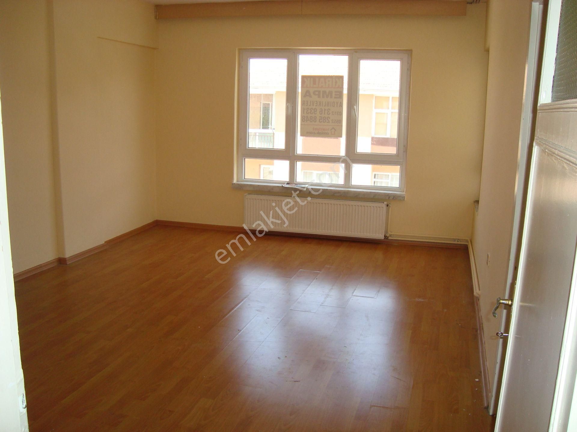 Empa Aydınlıkevler'den Aydınlıkevler Çiğdem Sok 3+1 3. Katda Kiralık Daire