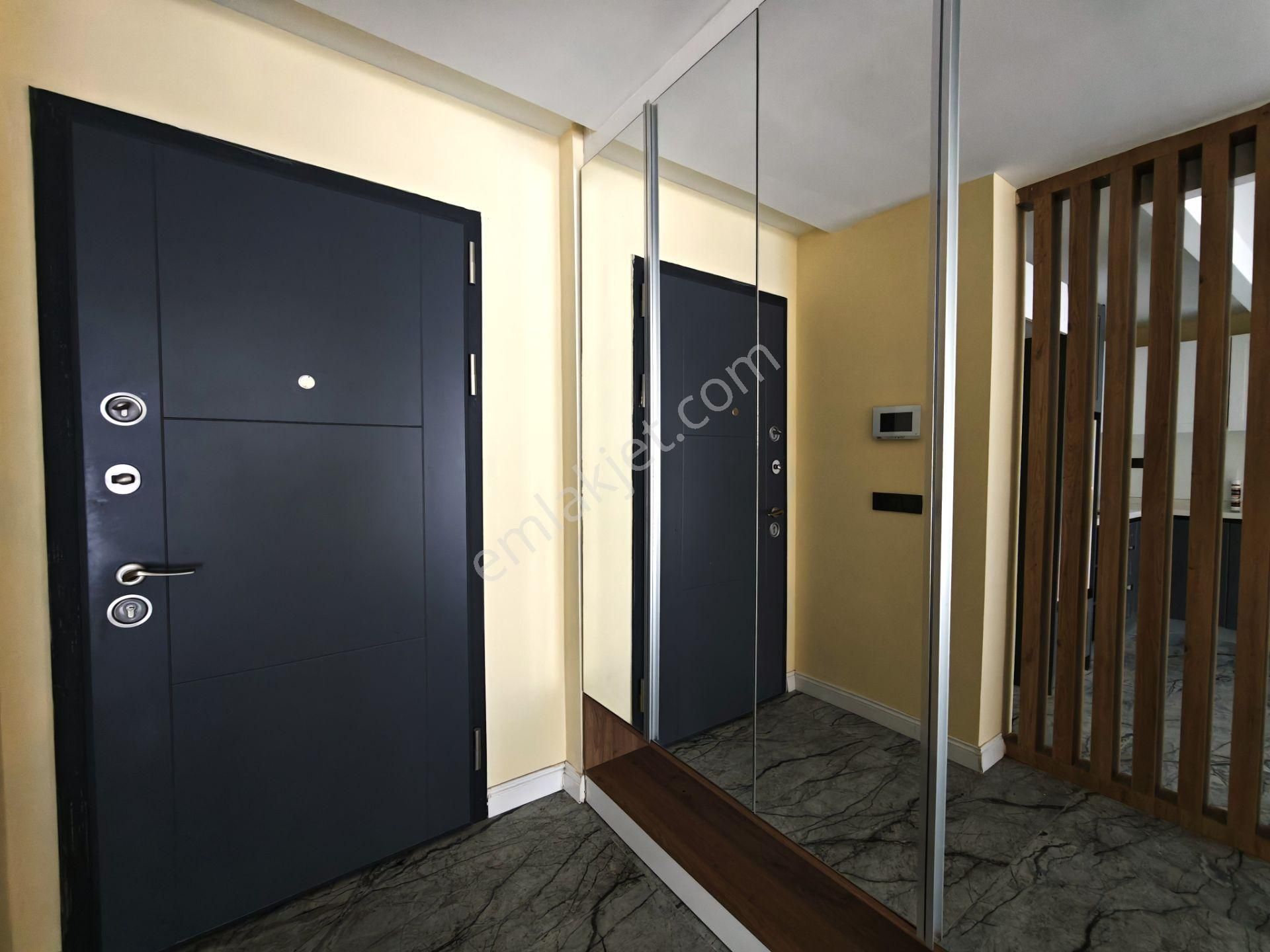 Kuşadası Merkezde Havuzlu Sitede Satılık Yeni 3+1 Ferah Daire - Görsel 4