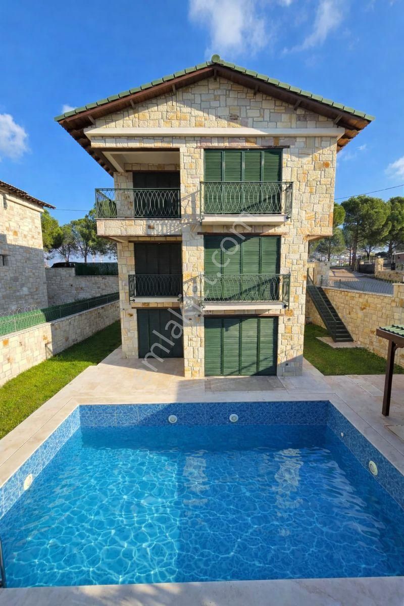 İzmir Foça Satılık Müstakil Villa - Görsel 2