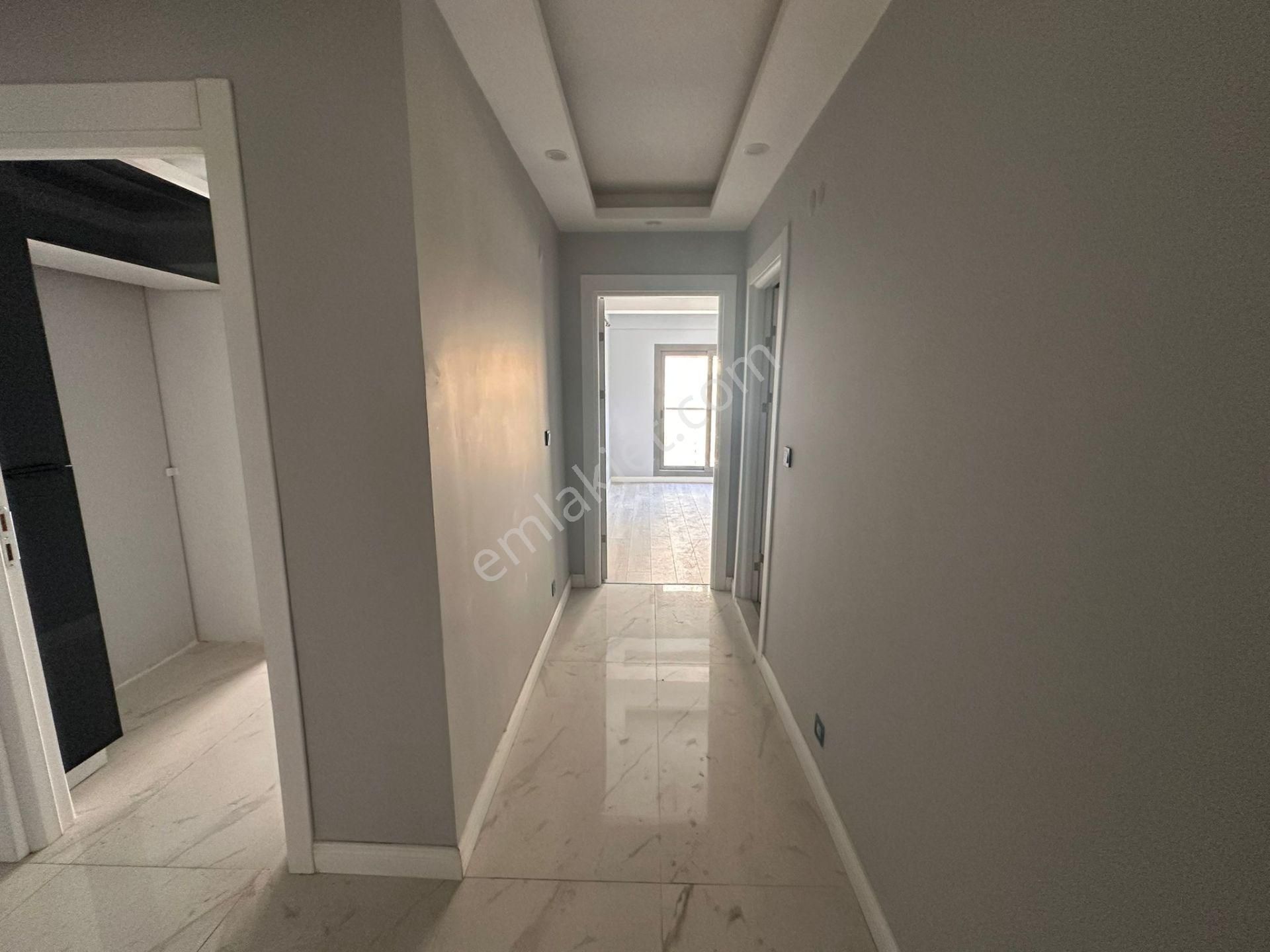 İzmir Karşıyaka'da Satılık 3+1 Geniş Daire - Görsel 8