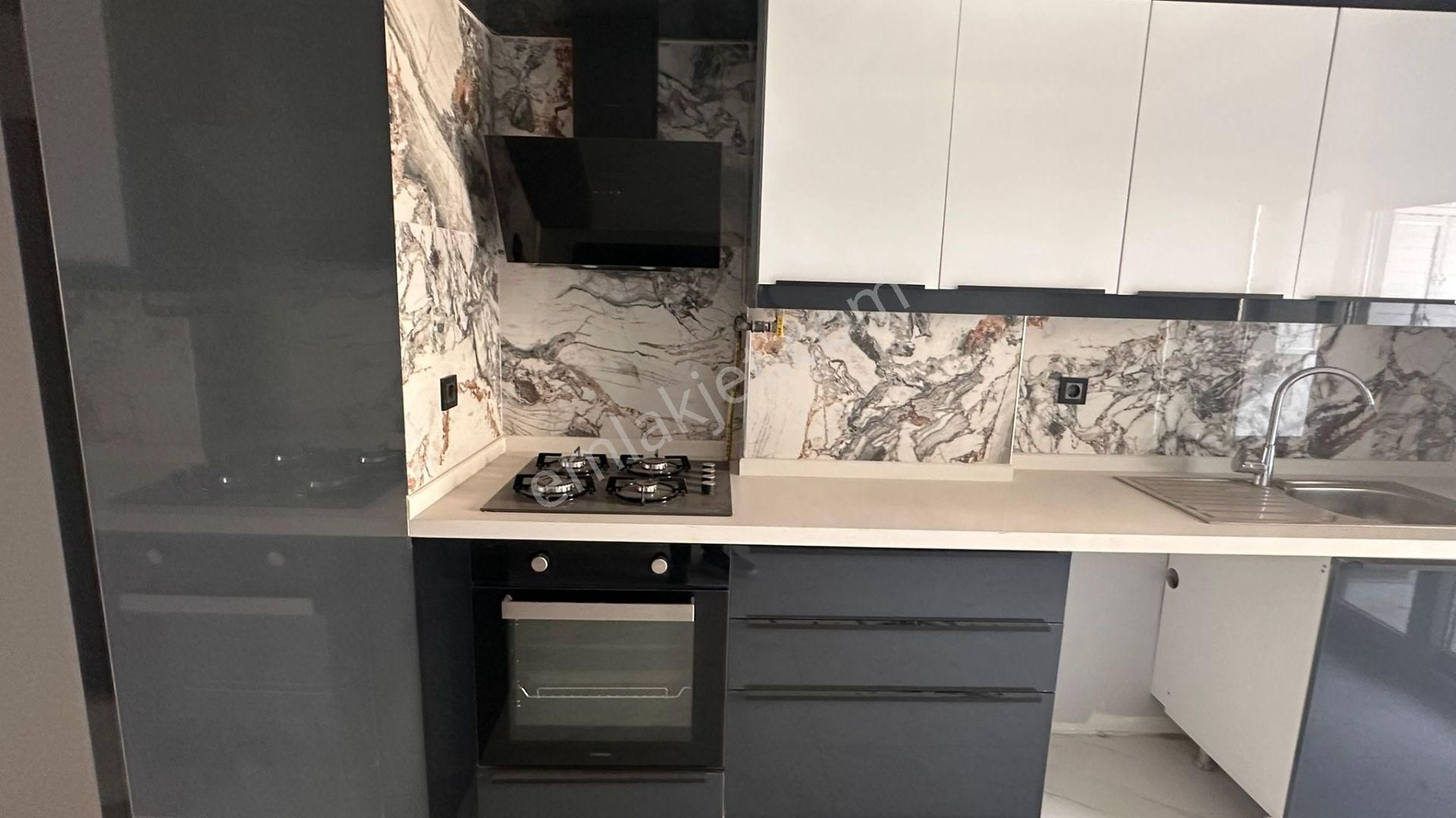 İzmir Karşıyaka'da Satılık 3+1 Geniş Daire - Görsel 12