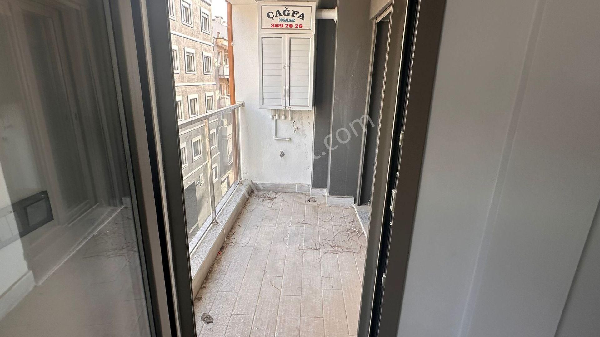 İzmir Karşıyaka'da Satılık 3+1 Geniş Daire - Görsel 7