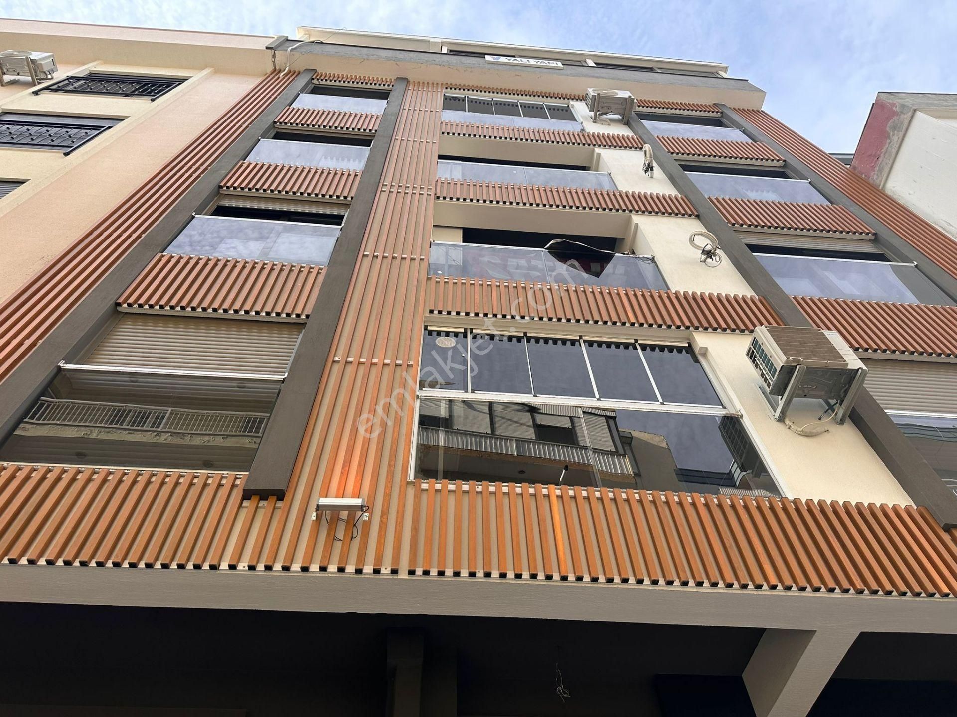 İzmir Karşıyaka'da Satılık 3+1 Geniş Daire - Görsel 17